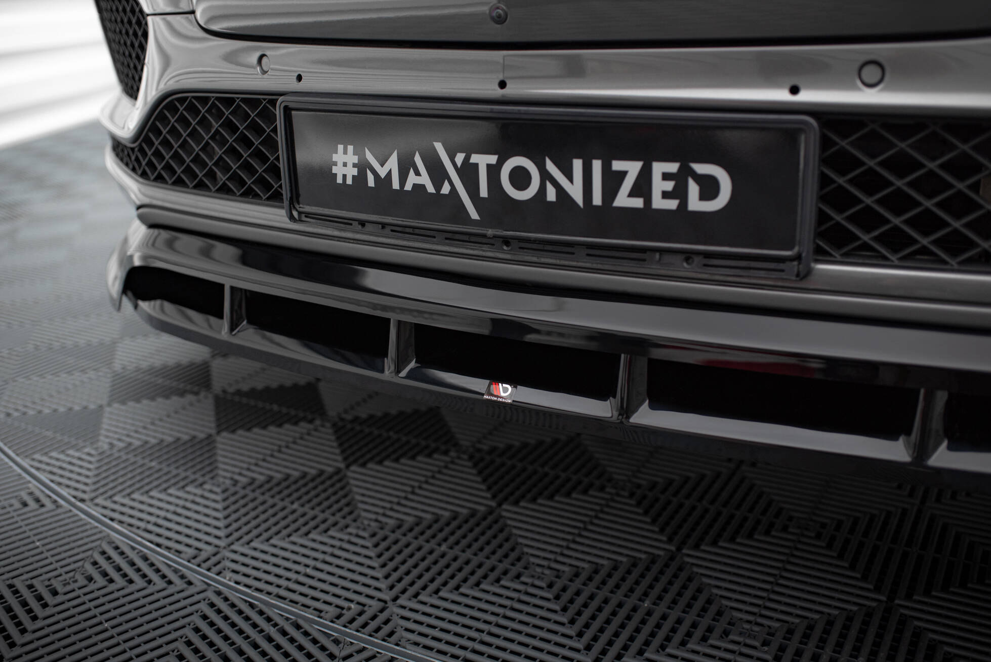 Frontlippe passend für Bentley Bentayga Mk1 schwarz Hochglanz