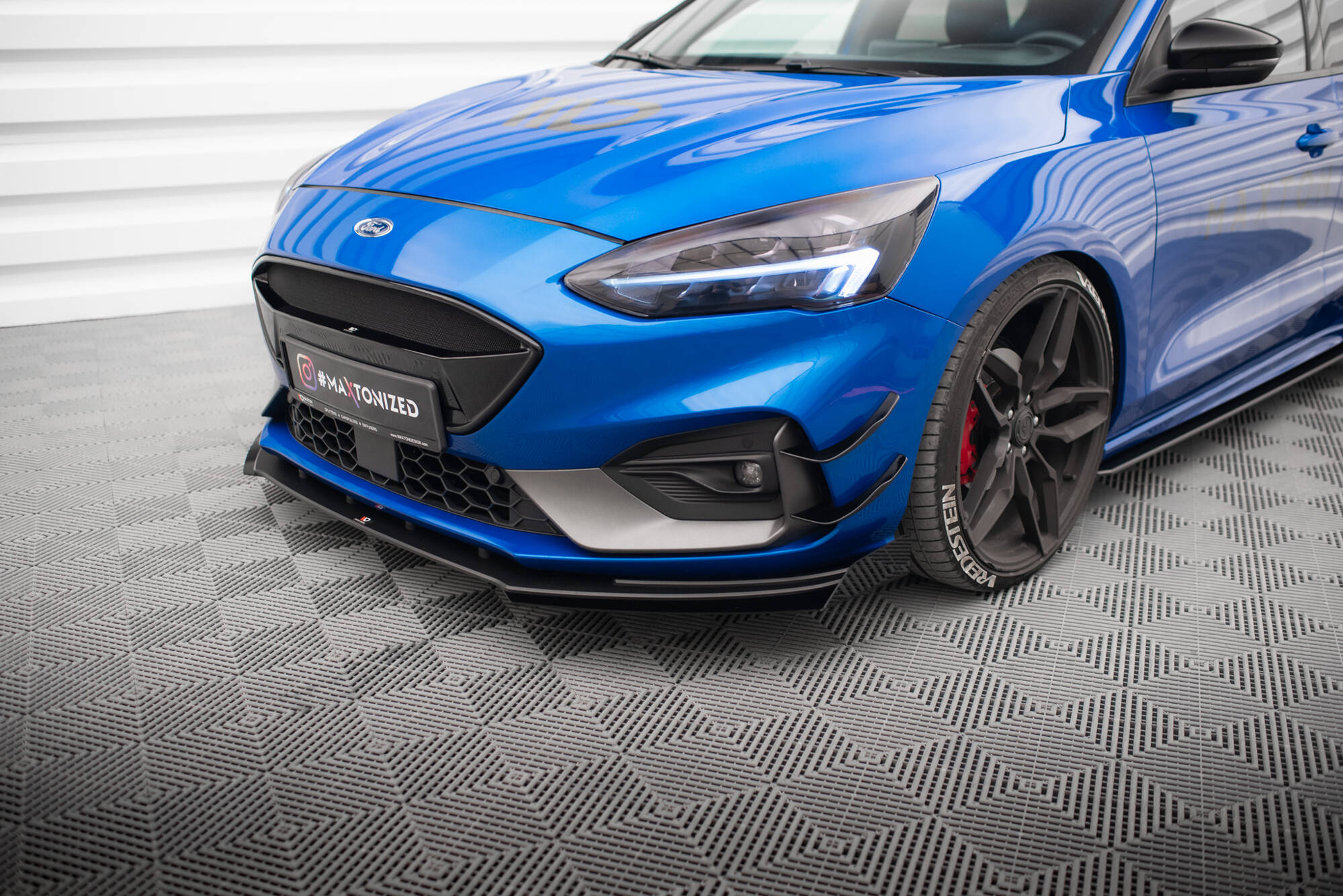 Flaps Ford Focus ST / ST-Line Mk4 schwarz Hochglanz