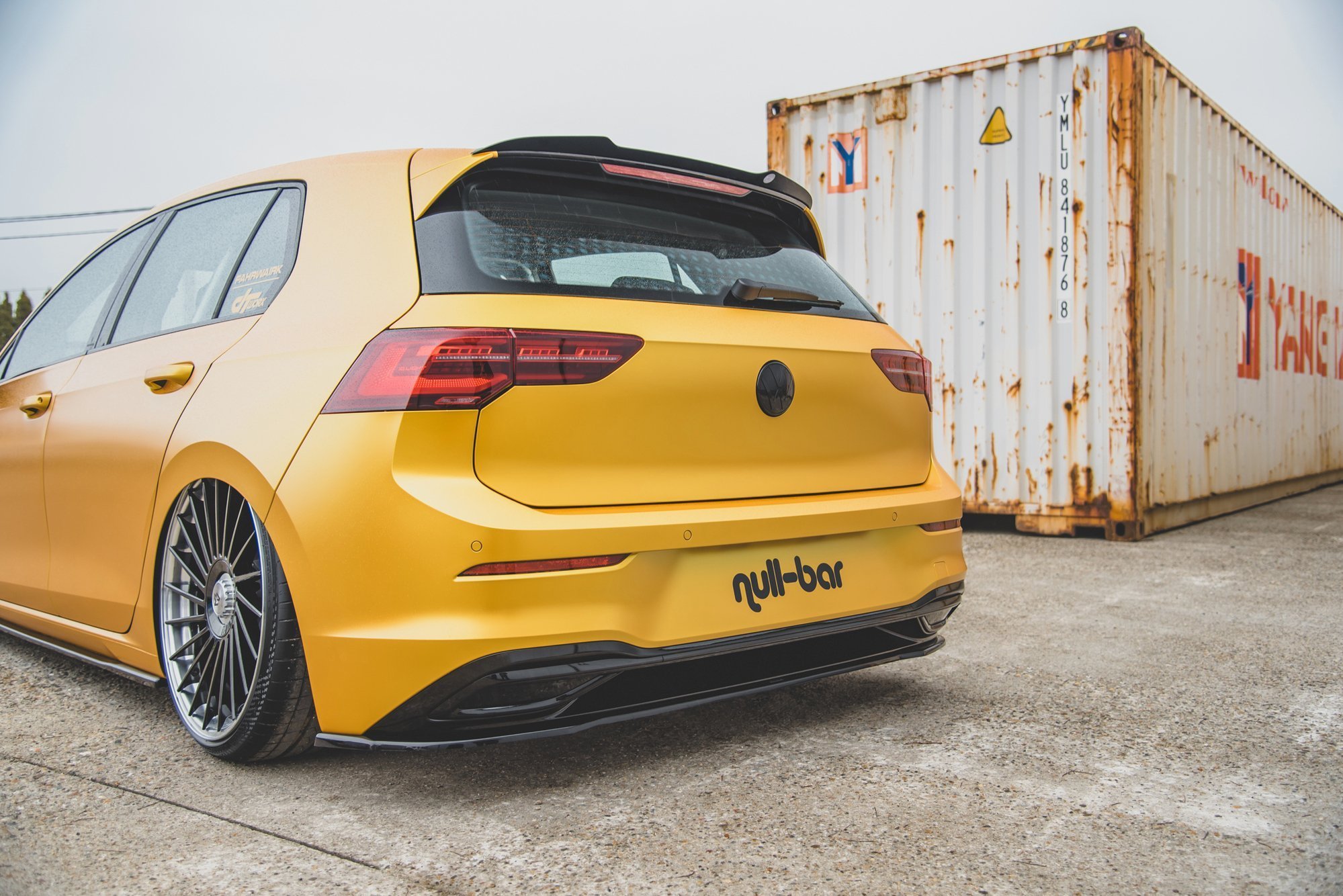 Heckansatz VW Golf Mk8 schwarz Hochglanz