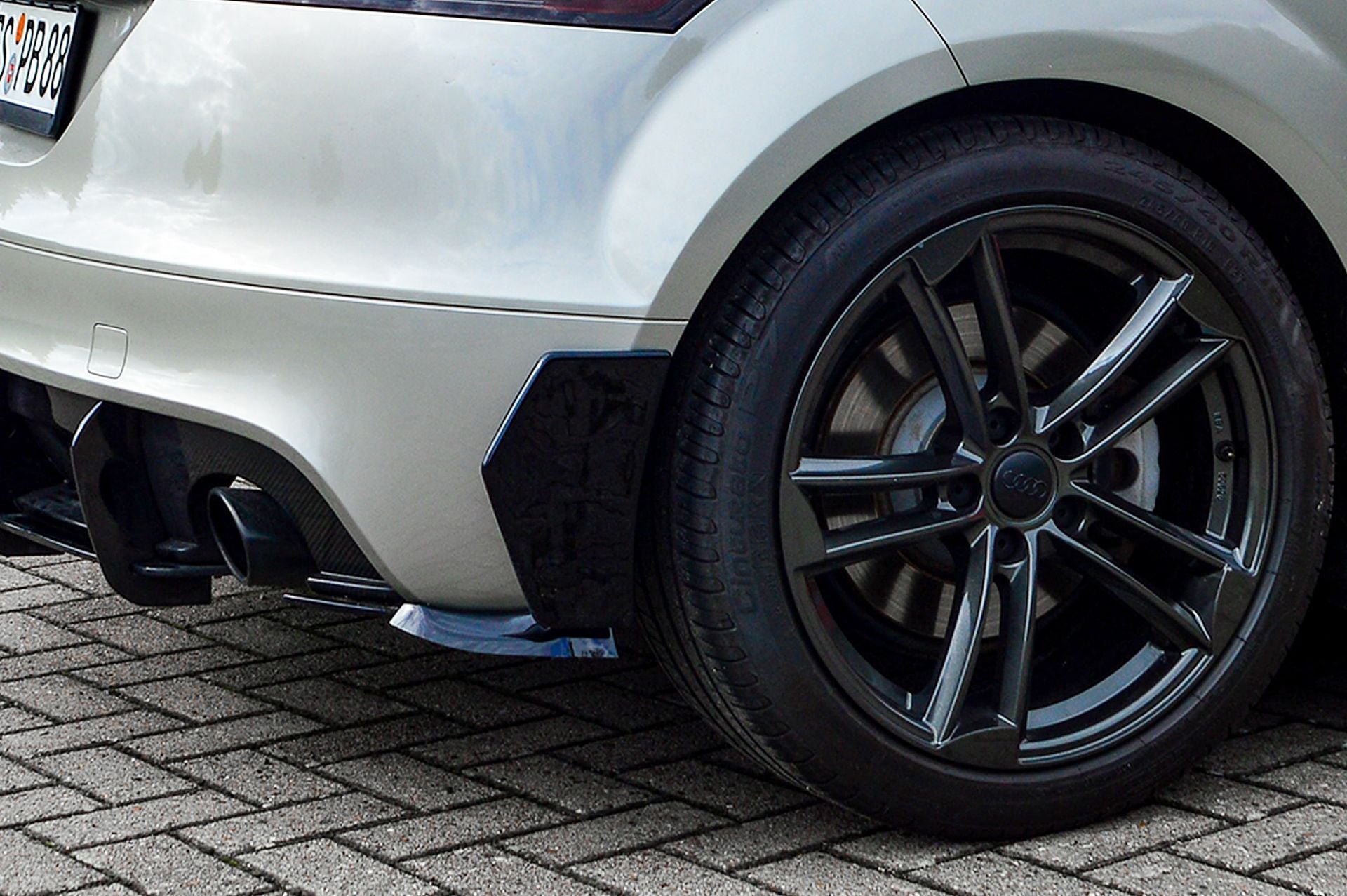 Hintere Seiten Flaps Flicks Satz aus ABS Kunststoff für Audi TT 8J (Schwarz Matt)