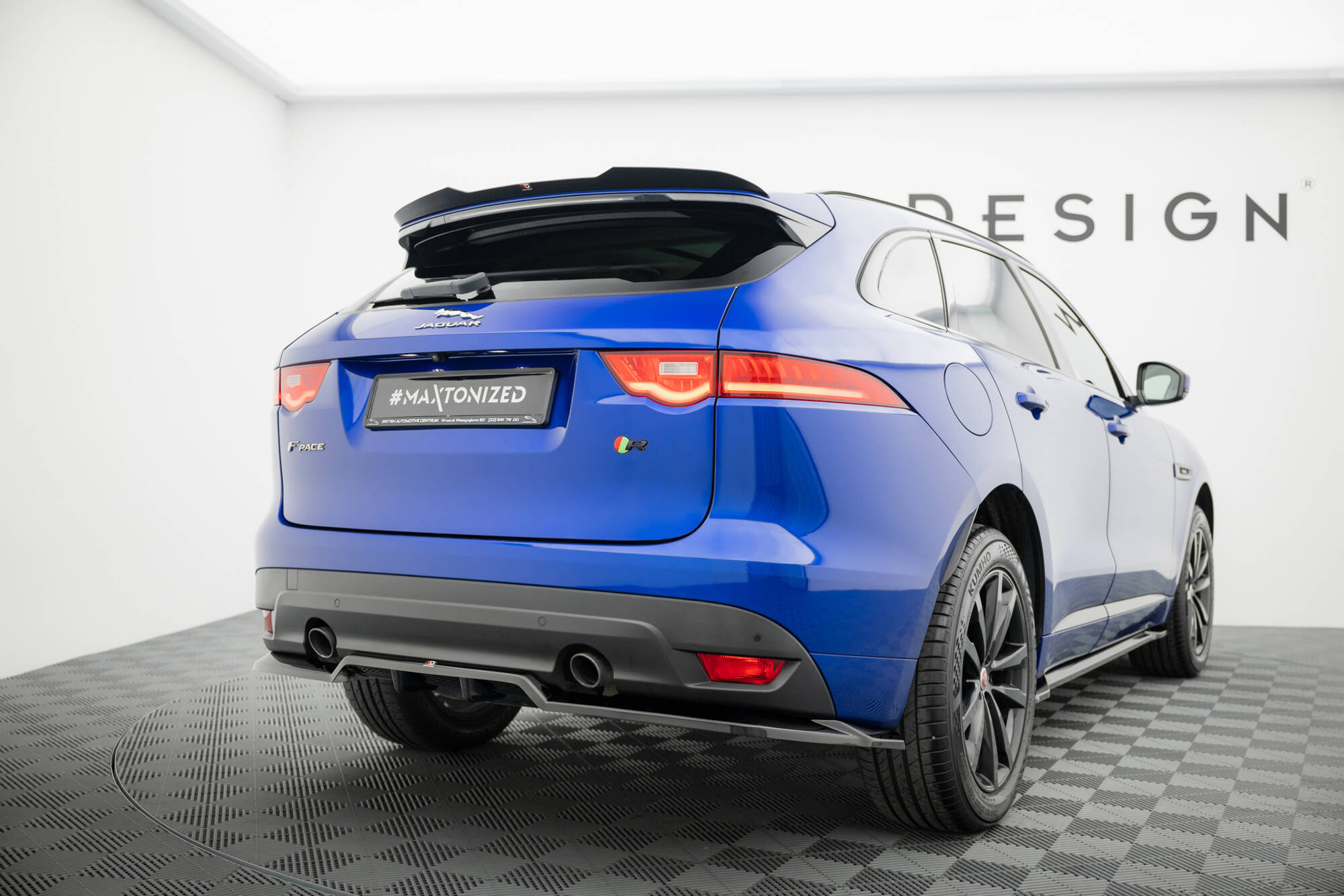 Street+ Mittlerer Diffusor RACE Heck Ansatz passend für Jaguar F-Pace R-Sport Mk1 schwarz Hochglanz
