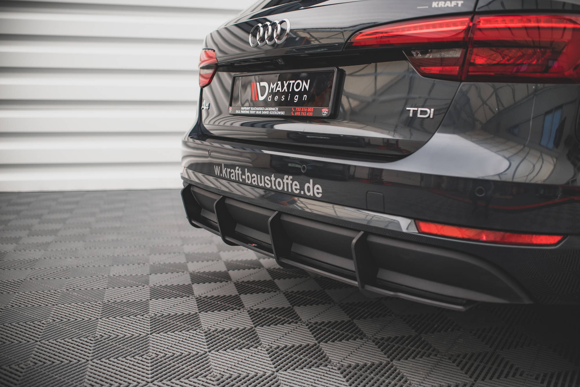 Street Pro Heckschürze Heck Ansatz Diffusor passend für Audi A4 Avant B9 schwarz-rot
