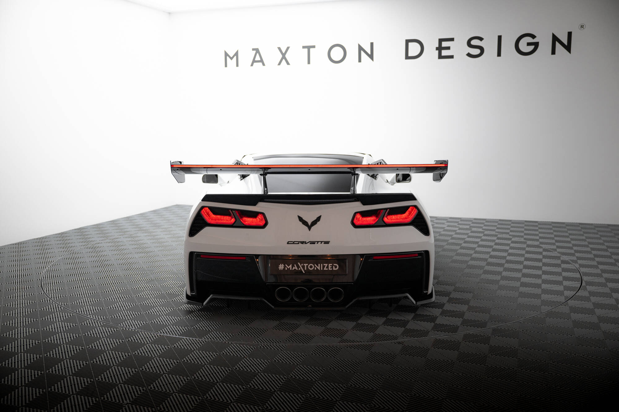 Carbon Heck Spoiler Heckflügel mit Schwan Halterung + LED passend für Chevrolet Corvette Stingray / Grand Sport C7