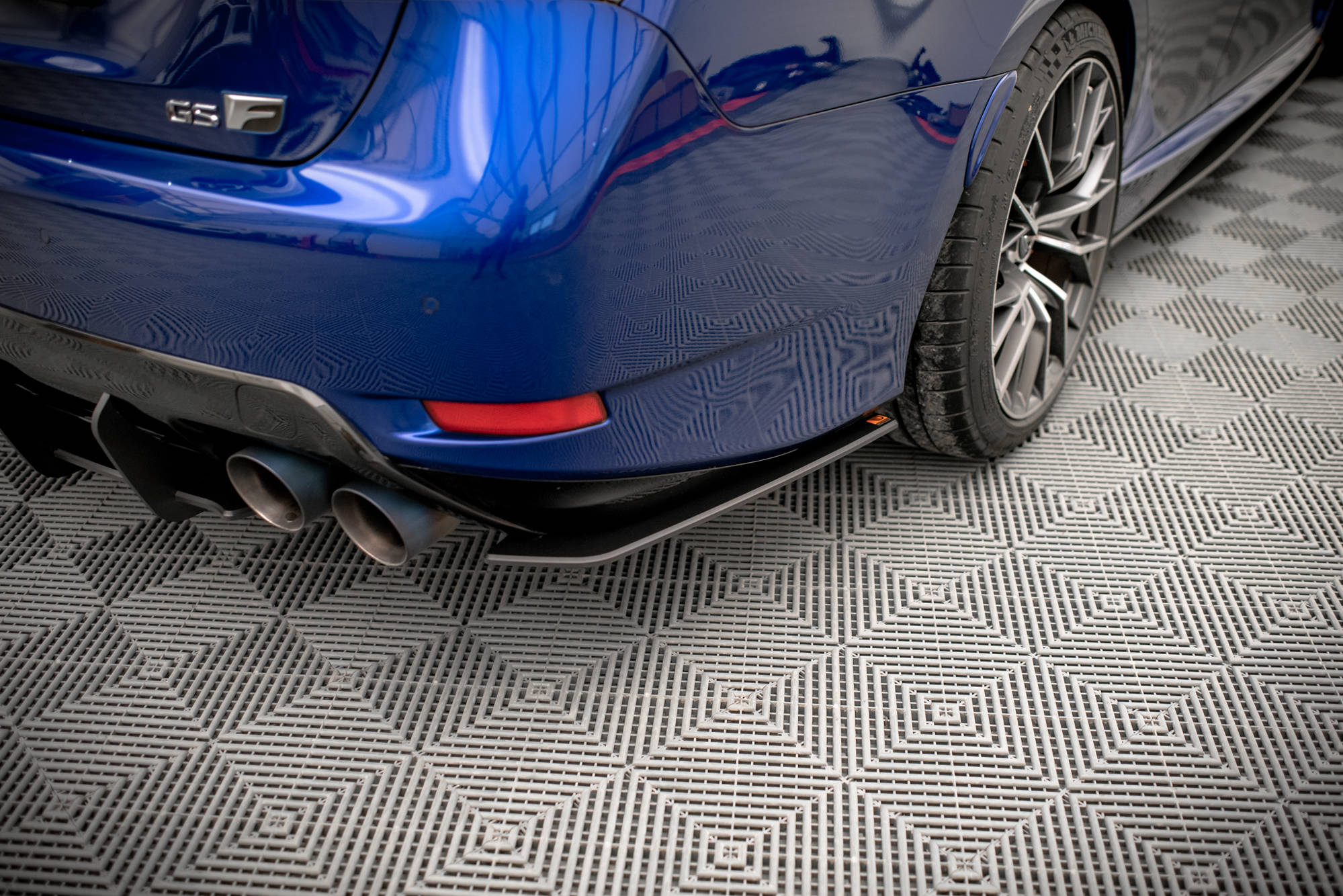 Street Pro Heck Ansatz Flaps passend für Lexus GS F Mk4 FL rot