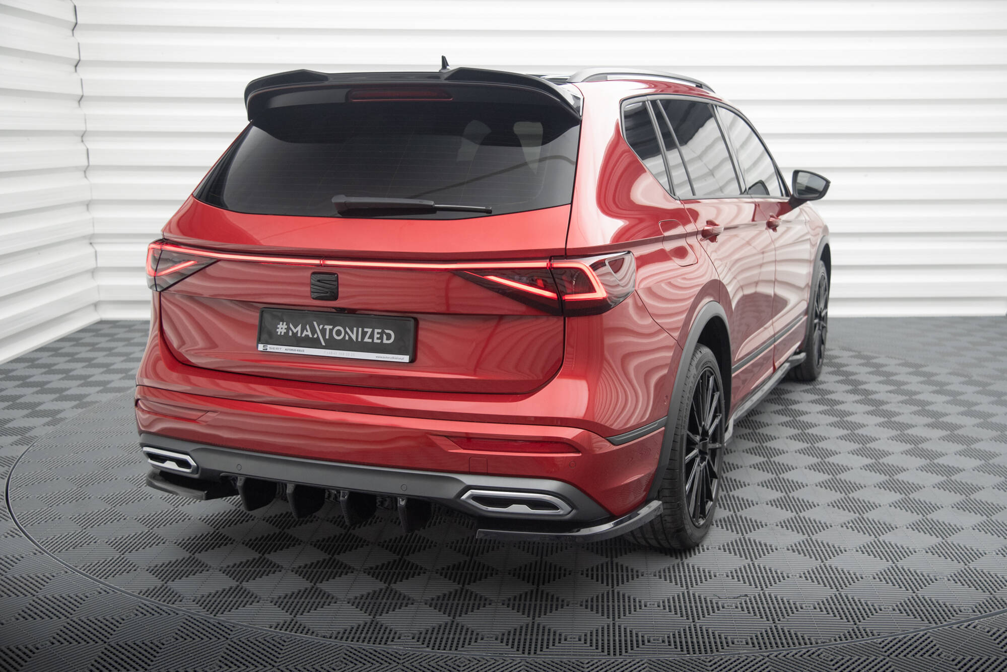 Street+ Heck Ansatz Flaps passend für Seat Tarraco FR Mk1 schwarz Hochglanz
