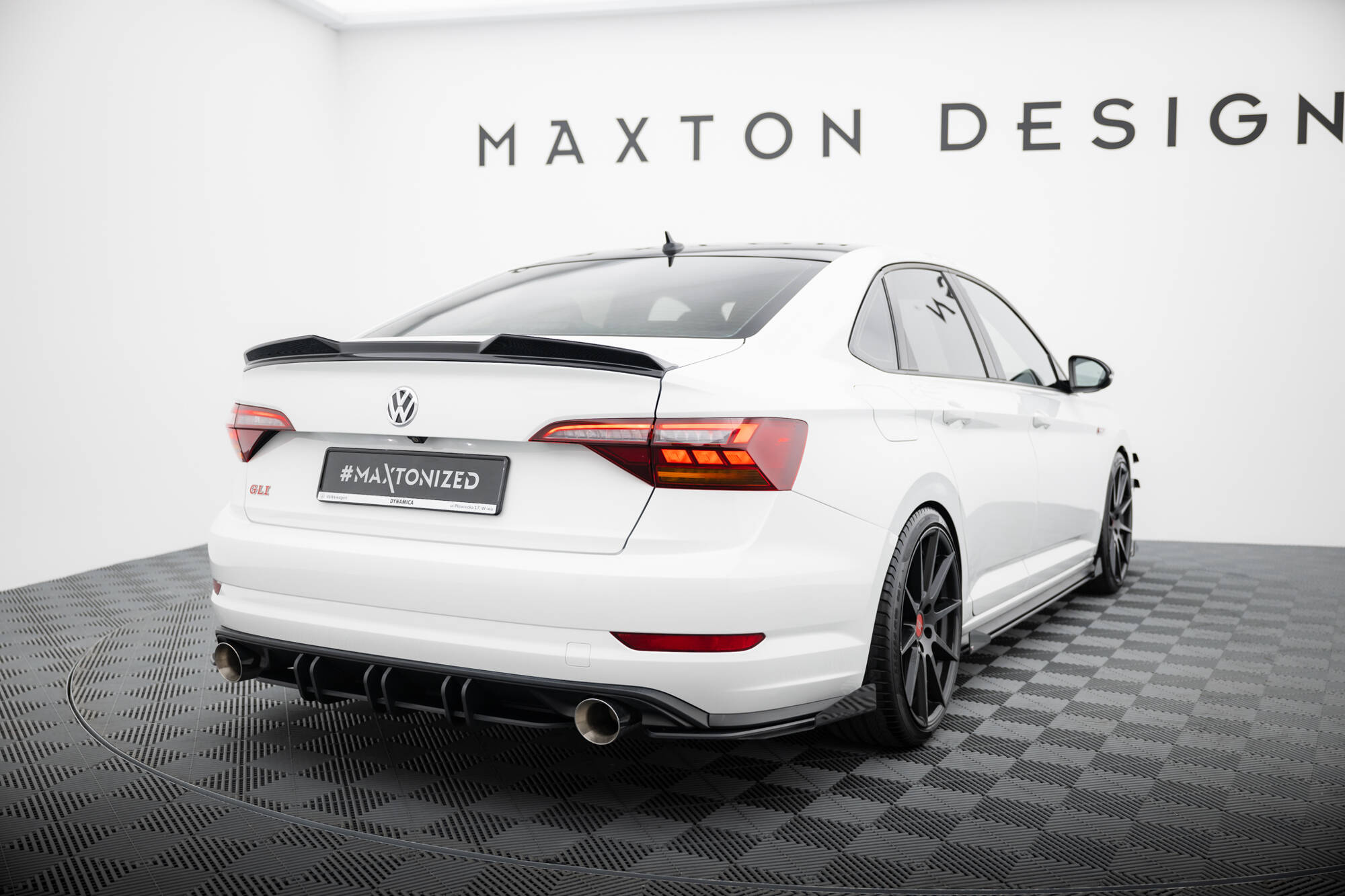 Street Pro Heckschürze Heck Ansatz Diffusor passend für VW Jetta GLI Mk7 rot