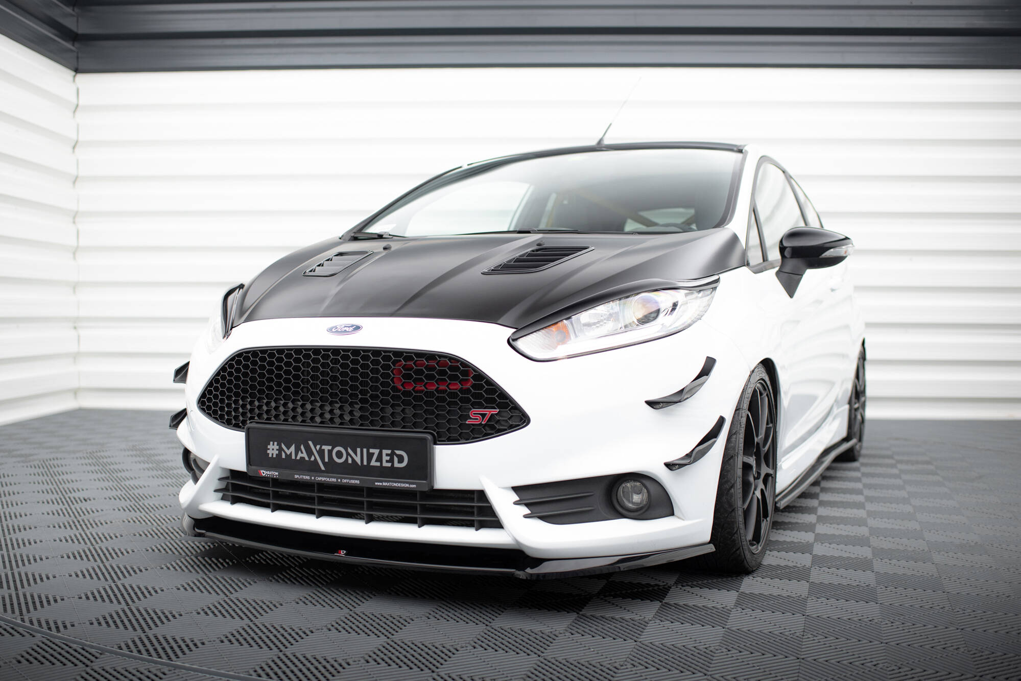 Scheinwerfer Blenden Böser Blick V.1 für Ford Fiesta ST / ST-Line / Standard Mk7 FL schwarz Hochglanz