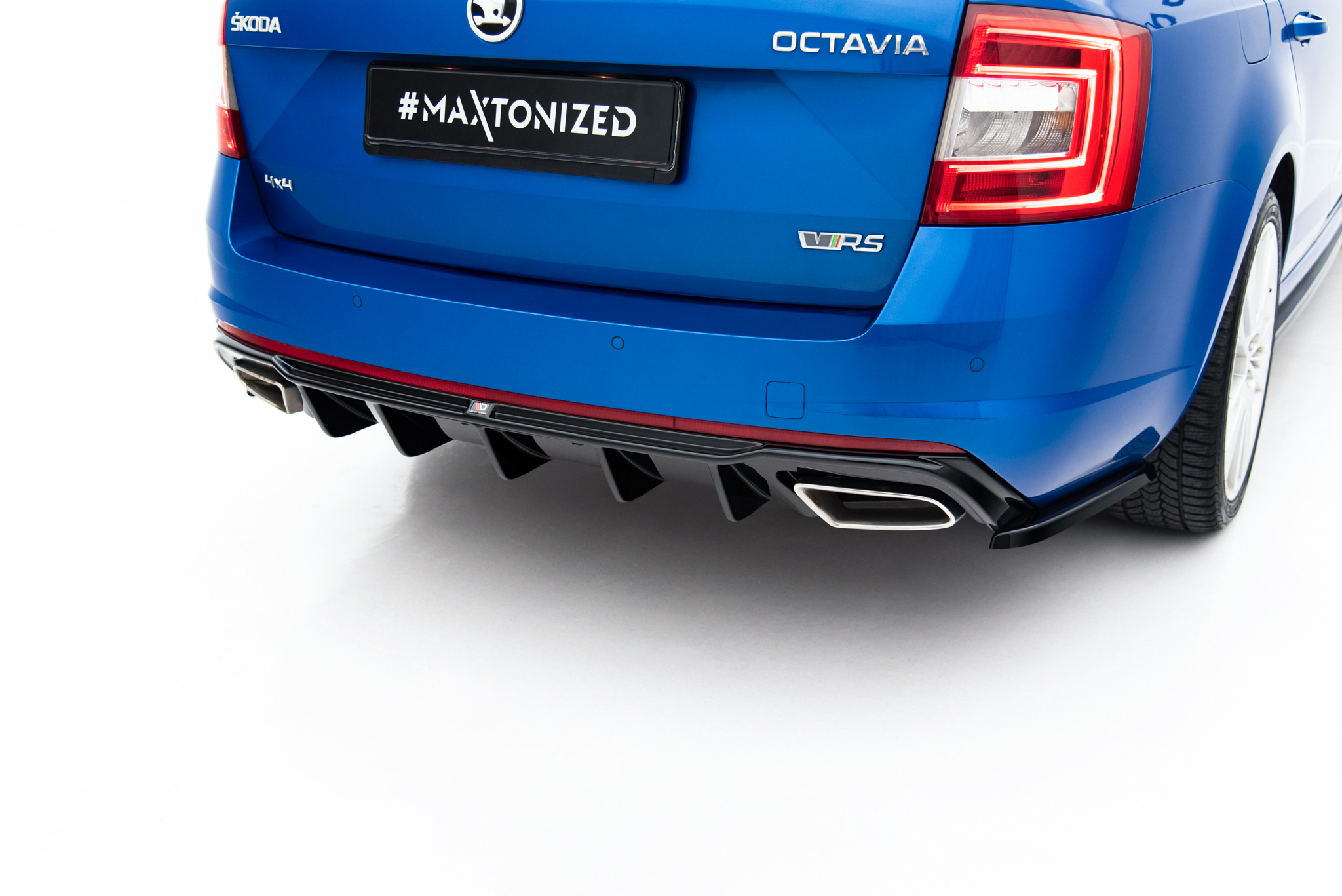 Street+ Heck Ansatz Diffusor V.2 passend für Skoda Octavia RS Mk3 / Mk3 FL Hatchback / Kombi schwarz Hochglanz