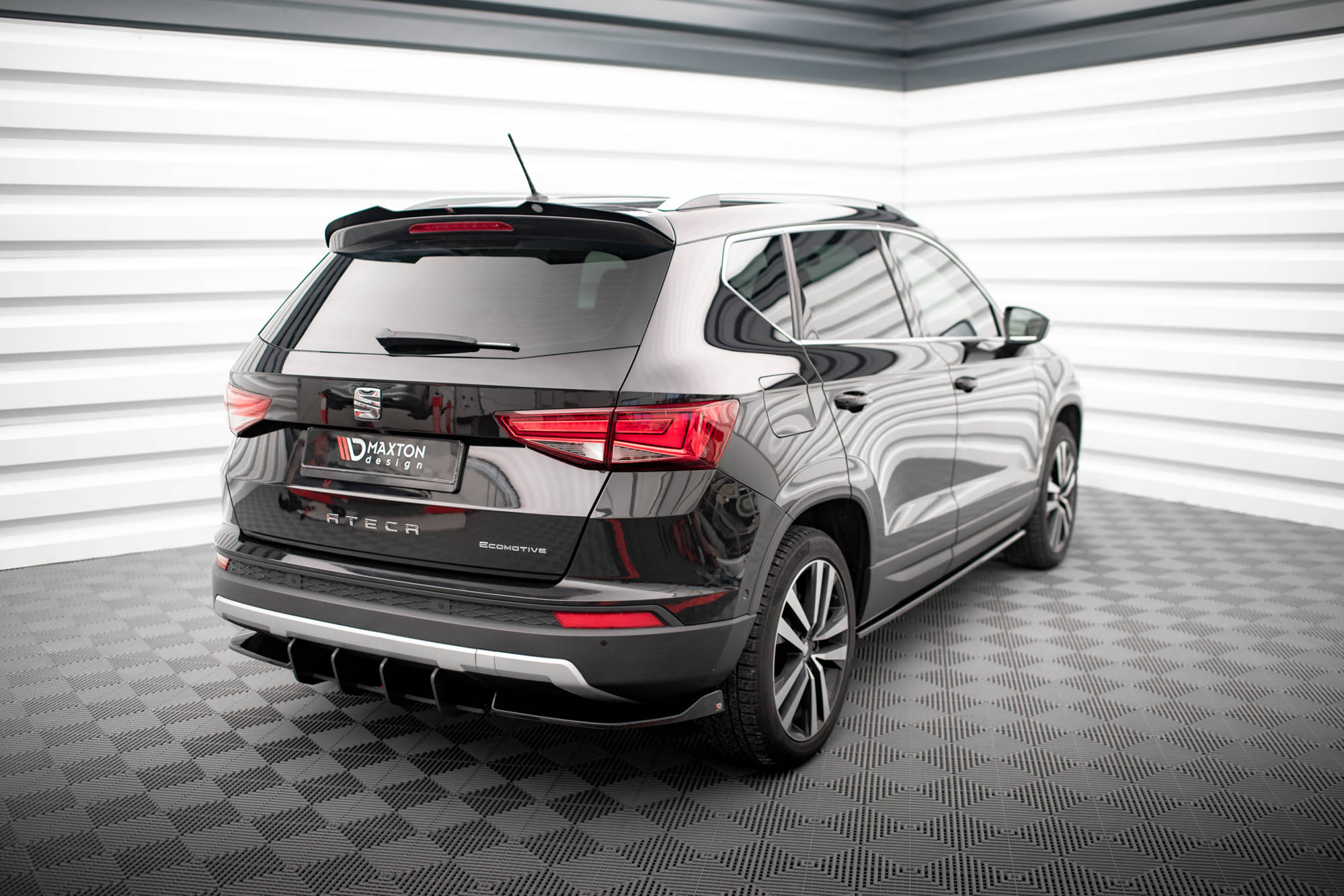 Heck Spoiler Aufsatz Abrisskante passend für Seat Ateca Mk1 schwarz Hochglanz
