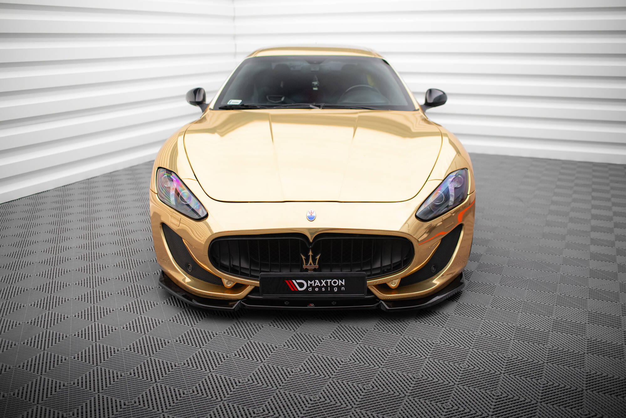 Frontlippe V.2 passend für Maserati Granturismo Mk1 FL schwarz Hochglanz