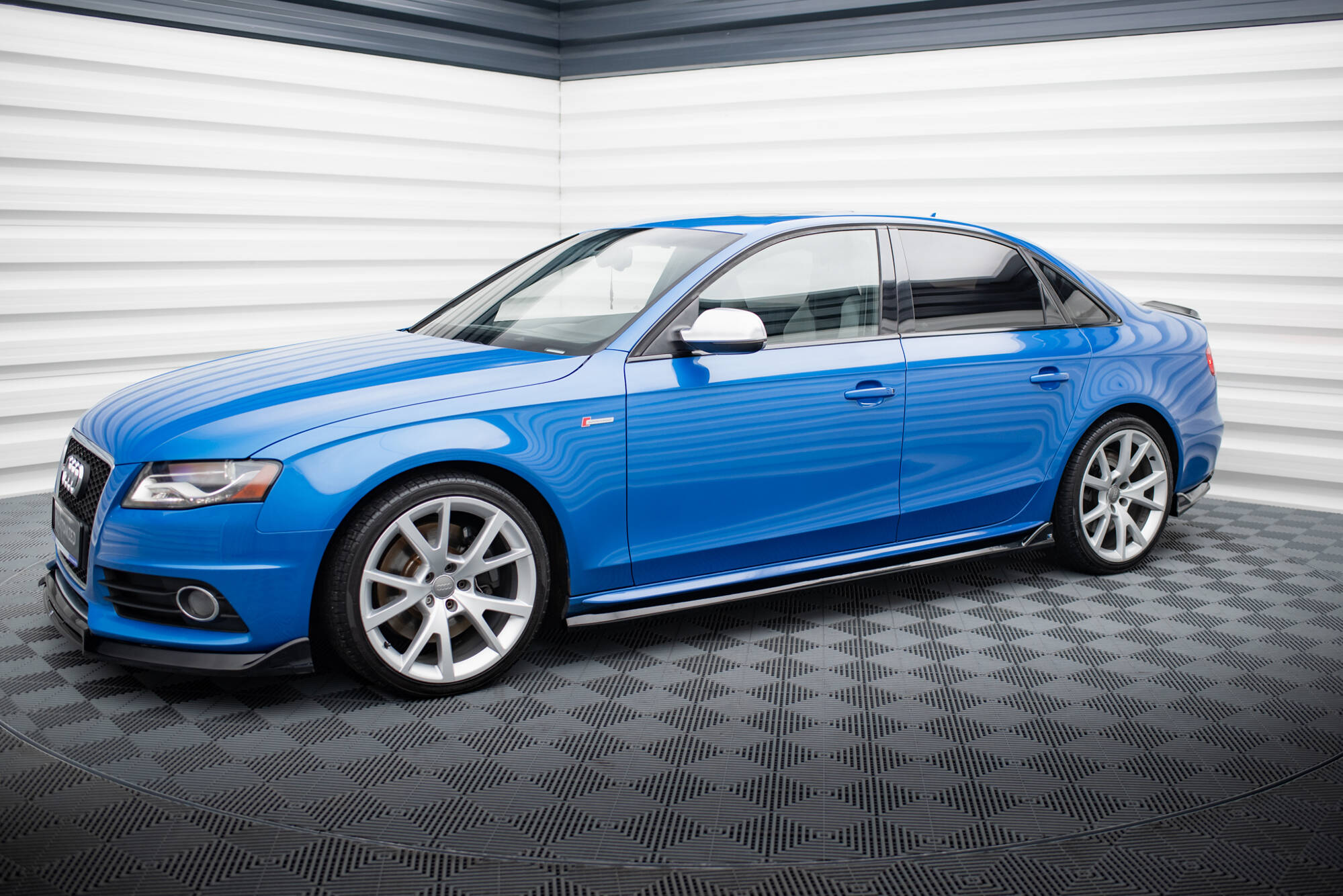 Street+ Seitenschweller Leisten V.4 passend für Audi A4 / A4 S-Line / S4 B8 schwarz Hochglanz