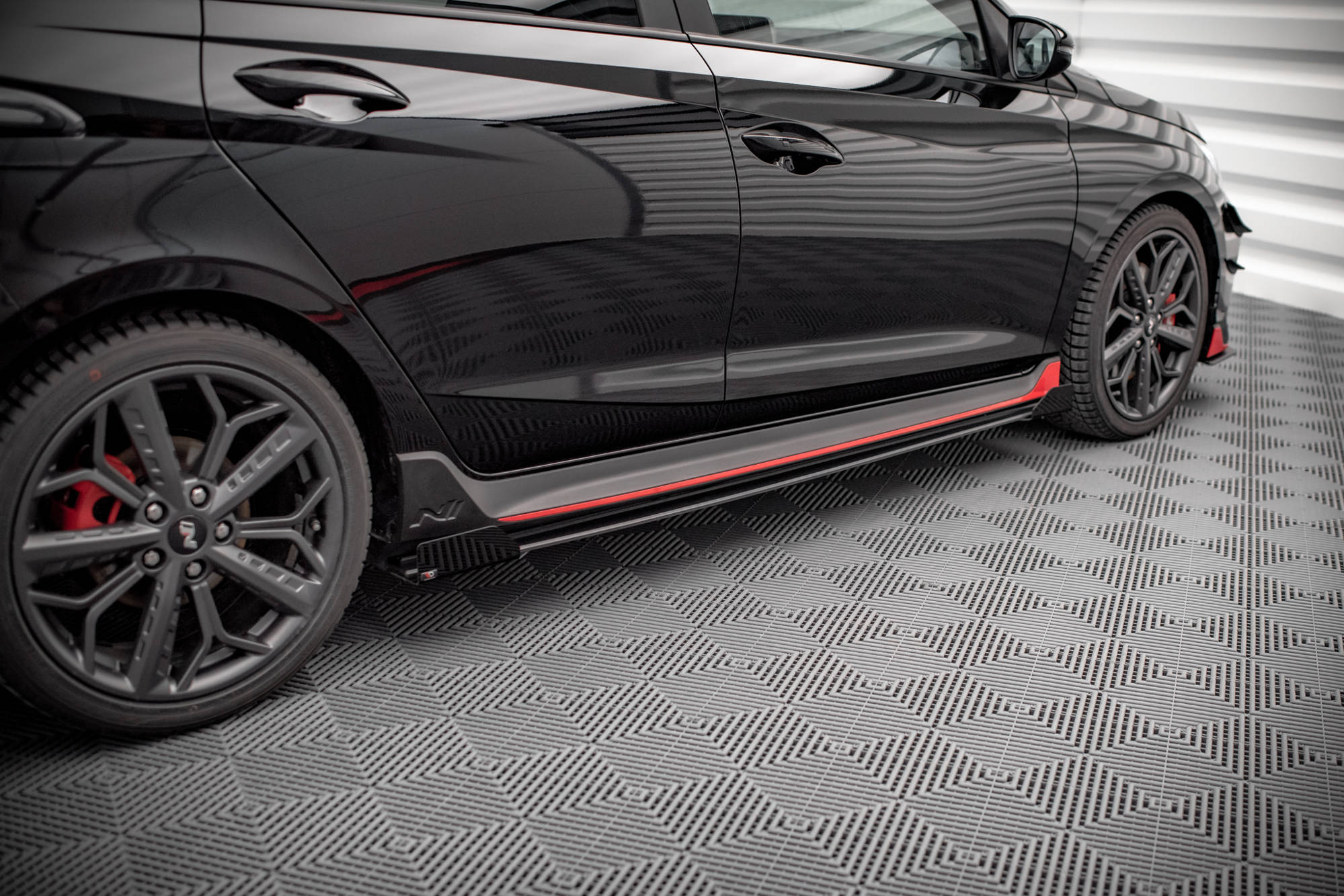 Street Pro Seitenschweller Leisten + Flaps passend für Hyundai I20 N Mk3 schwarz Hochglanz