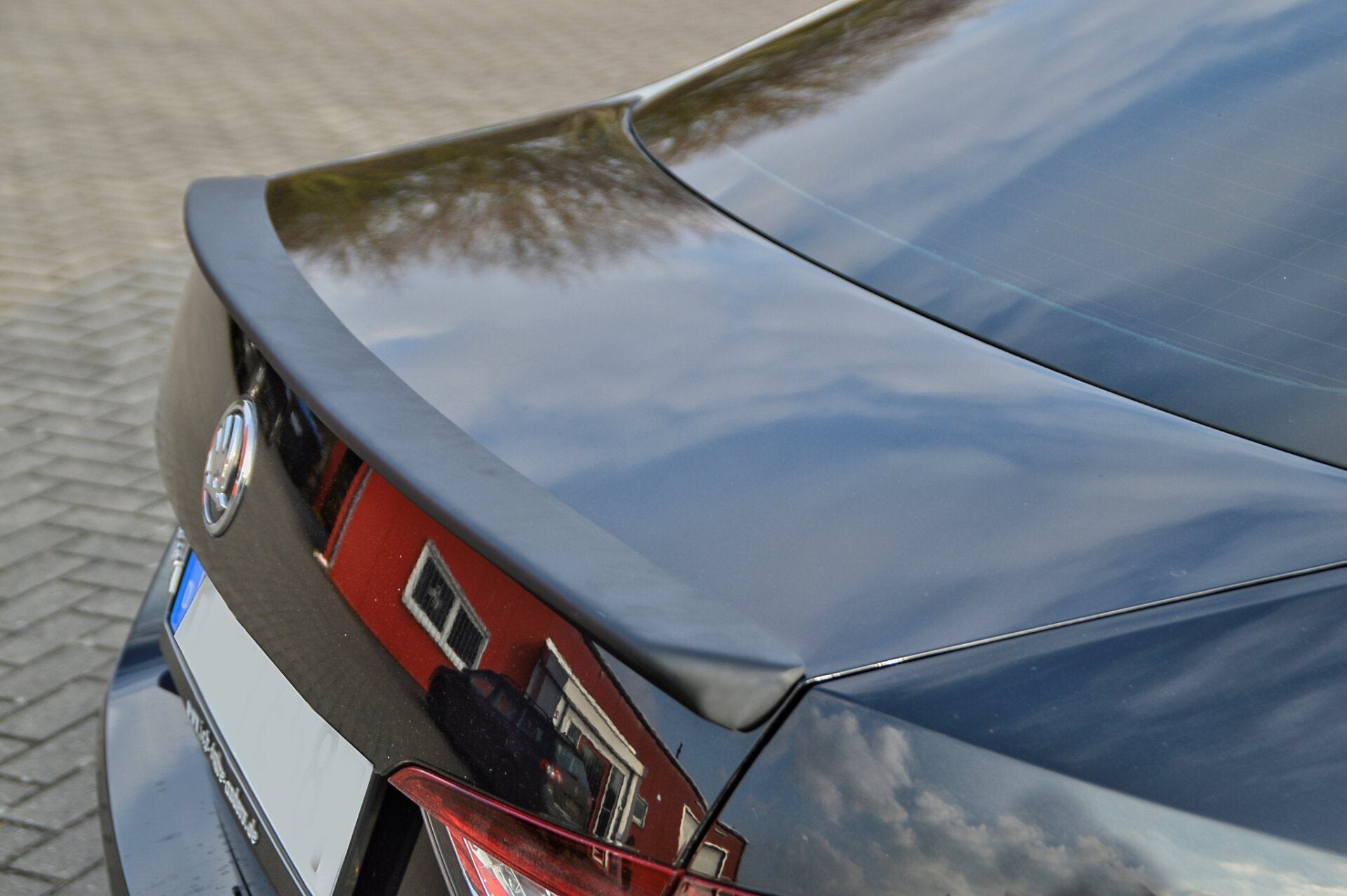 Hecklippe für Skoda Superb 3V Limousine (Schwarz Matt)