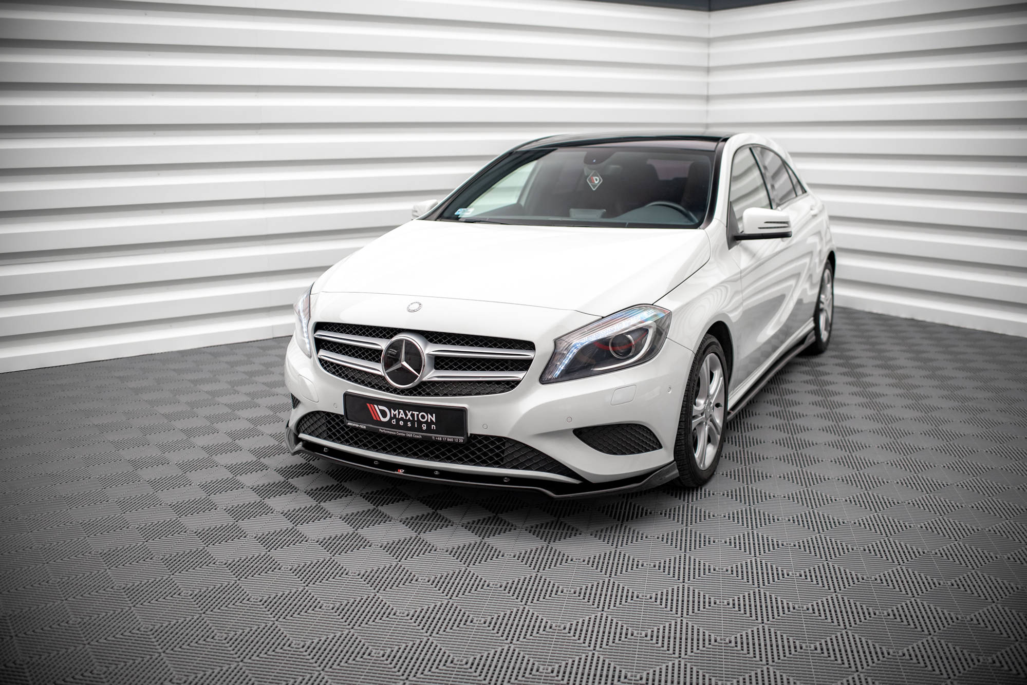 Street+ Spoilerlippe Front Ansatz V.2 passend für Mercedes A W176 schwarz Hochglanz