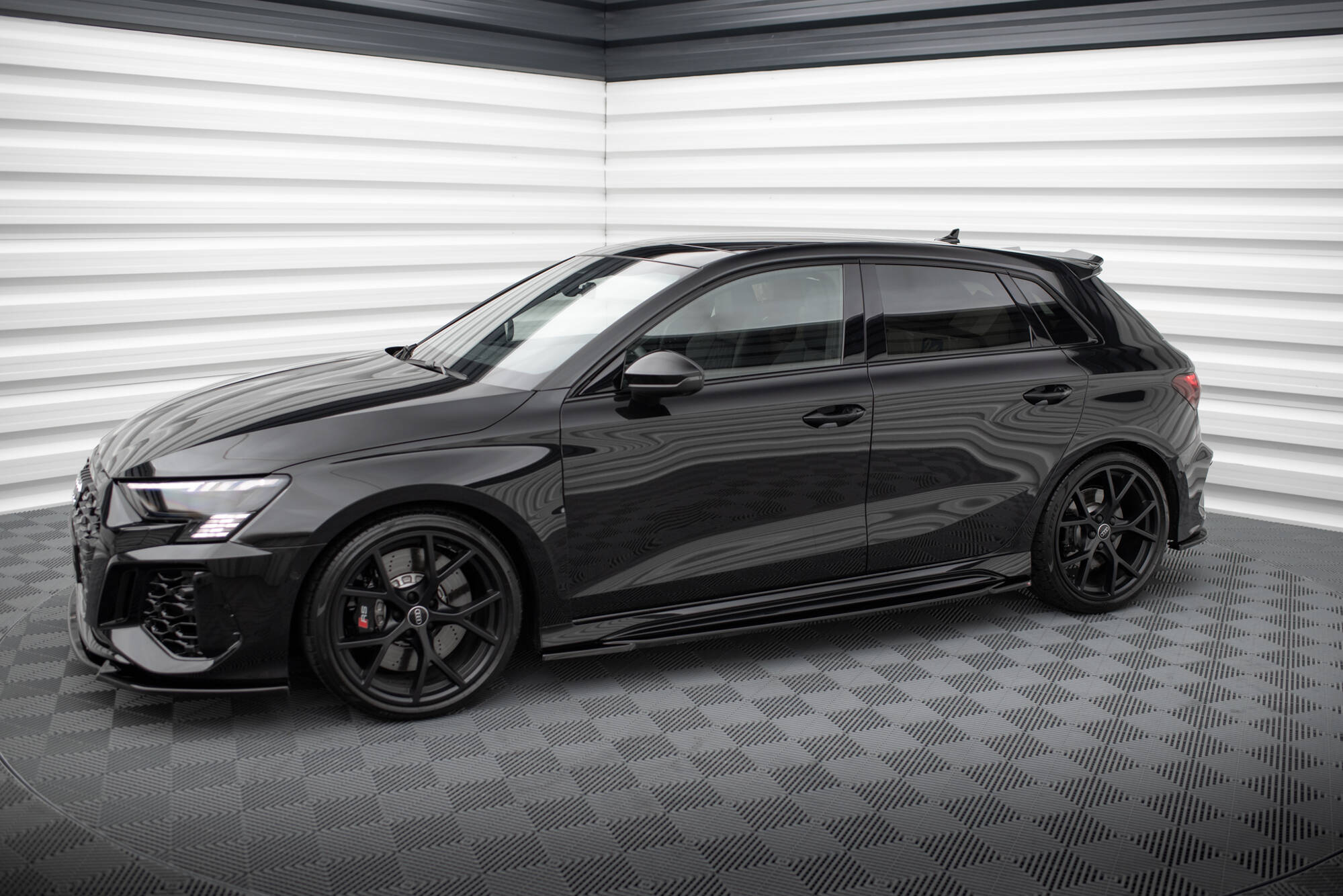 Street+ Seitenschweller Leisten passend für Audi RS3 Sportback 8Y schwarz Hochglanz