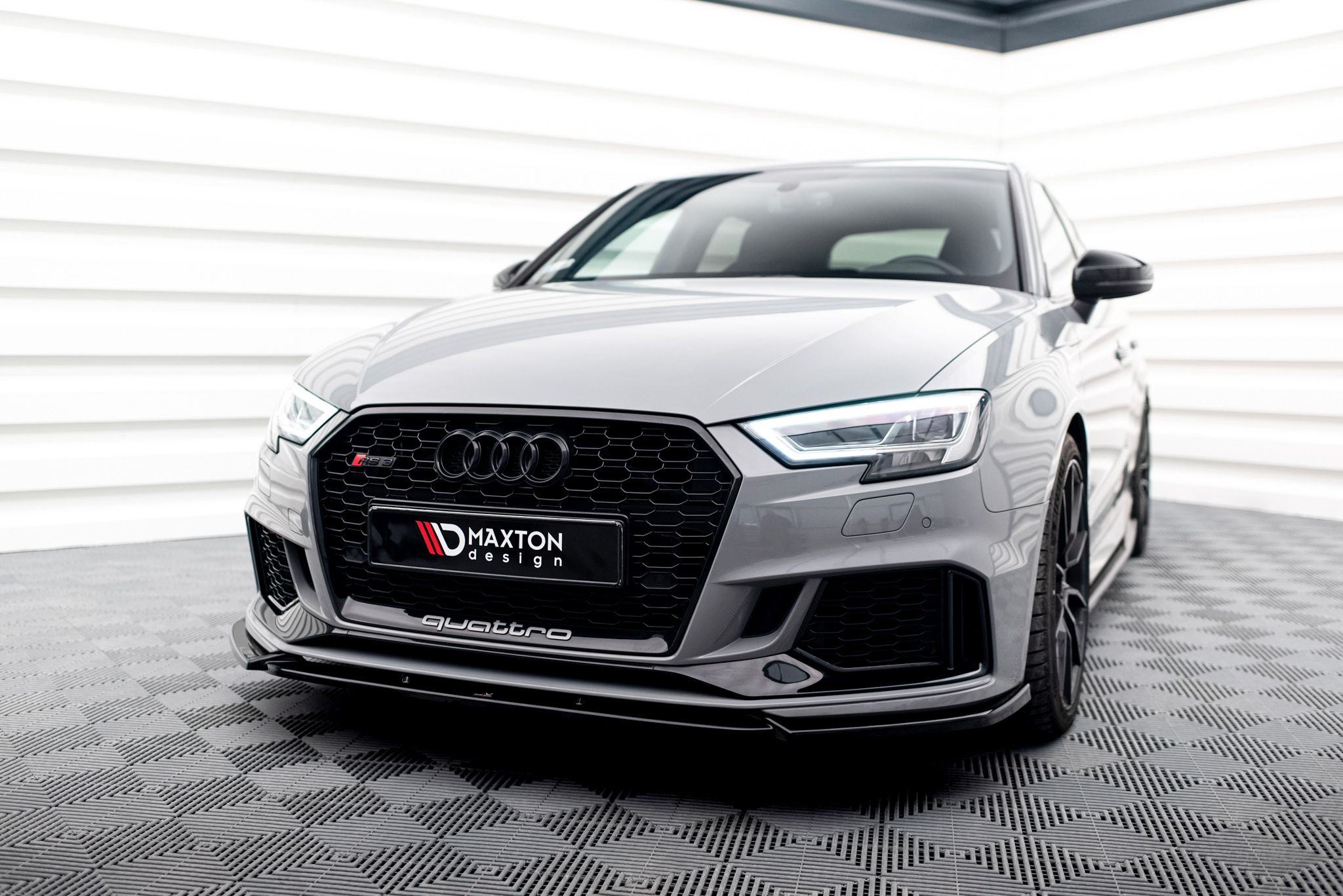Front Ansatz V.4 für Audi RS3 8V FL Sportback schwarz Hochglanz