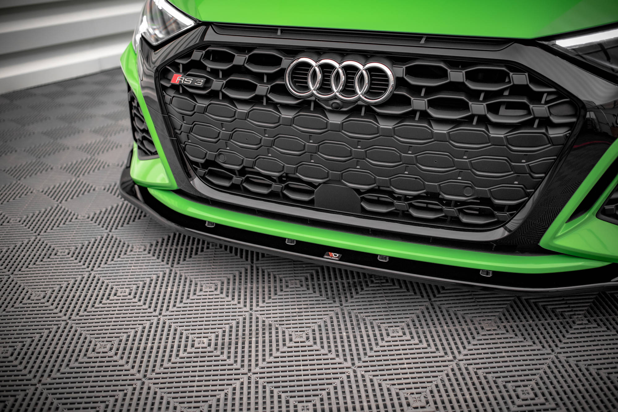 Street+ Spoilerlippe Front Ansatz V.2 passend für Audi RS3 Limousine 8Y schwarz Hochglanz