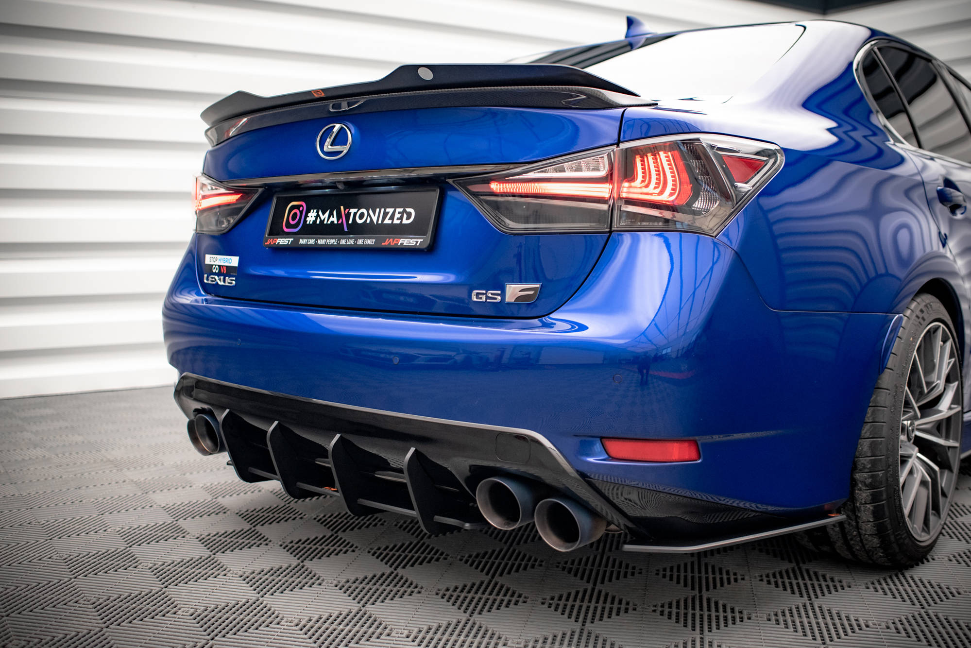 Street Pro Heckschürze Heck Ansatz Diffusor passend für Lexus GS F Mk4 FL schwarz-rot