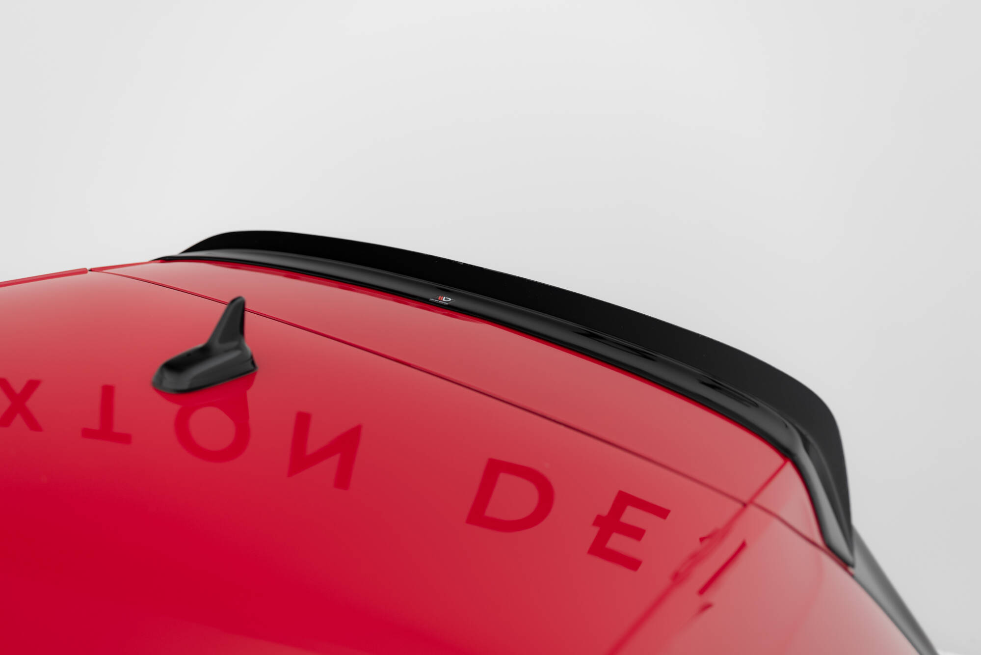 Spoiler CAP V.1 für VW Golf R / R-Line / GTI / GTD Mk7 / Mk7 Facelift schwarz Hochglanz