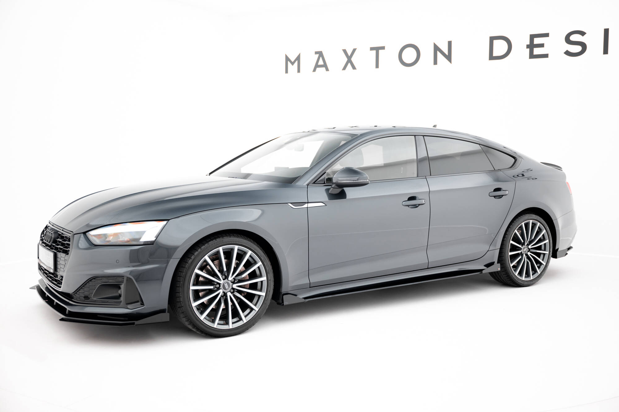 Street Pro Seitenschweller Leisten + Flaps passend für Audi A5 Sportback F5 FL schwarz Hochglanz