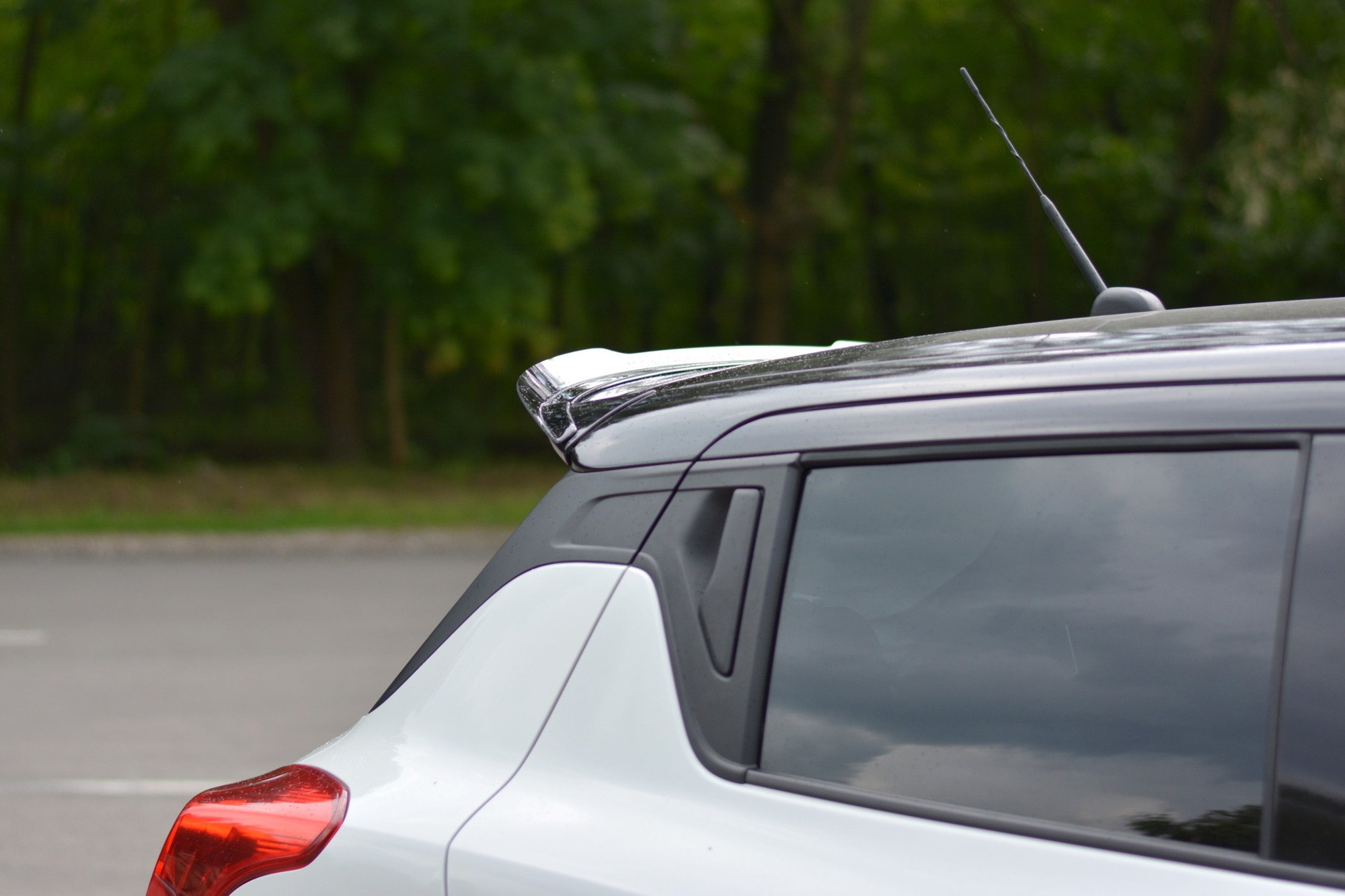 Spoiler CAP für SUZUKI SWIFT 6 SPORT schwarz Hochglanz