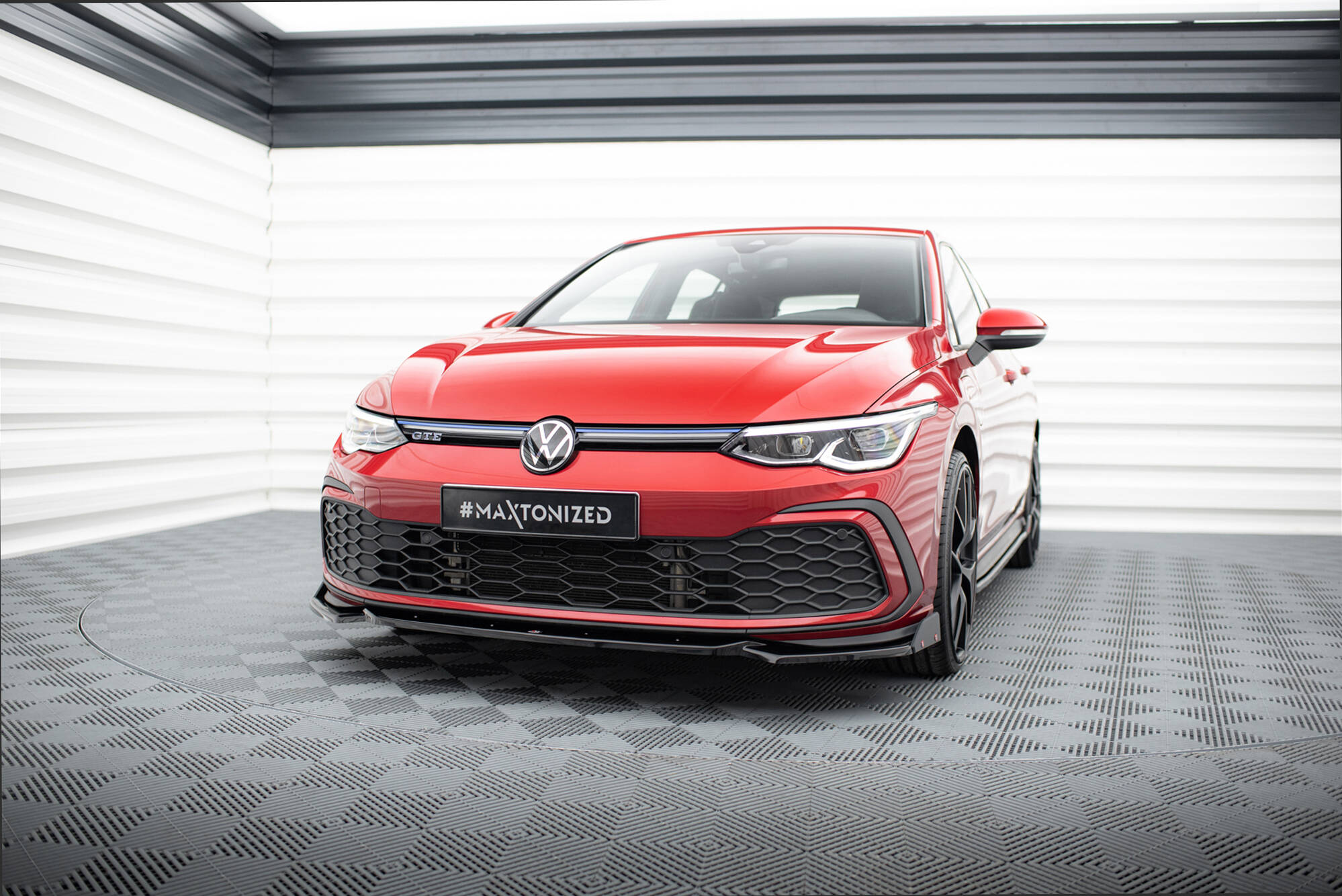 Street+ Spoilerlippe Front Ansatz V.2 + Flaps passend für VW Golf GTI / GTE / GTD / R-Line Mk8