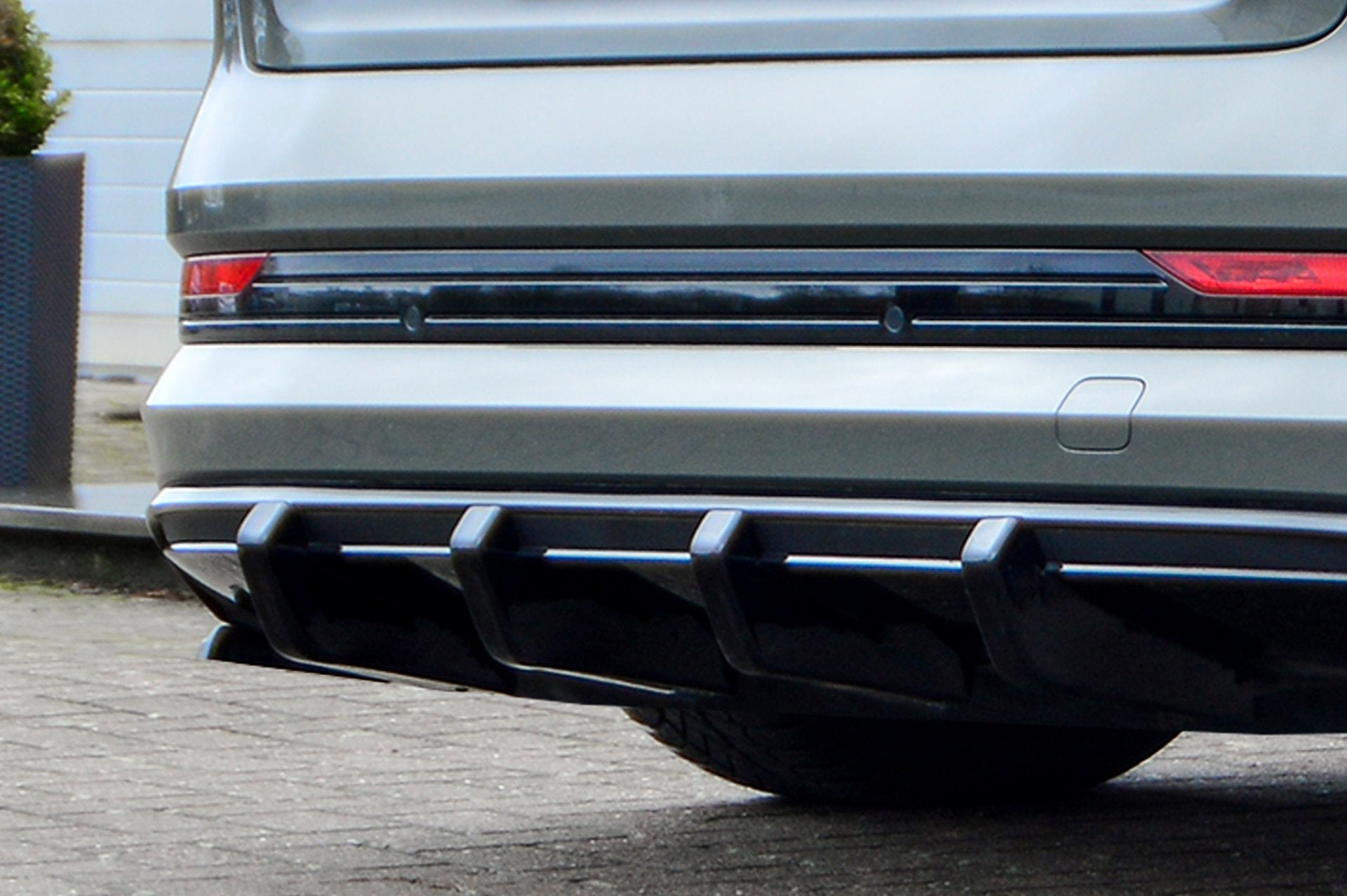 4.tlg. Heckansatz Aufsatz für Audi E-Tron Quattro S-Line (Schwarz Matt)