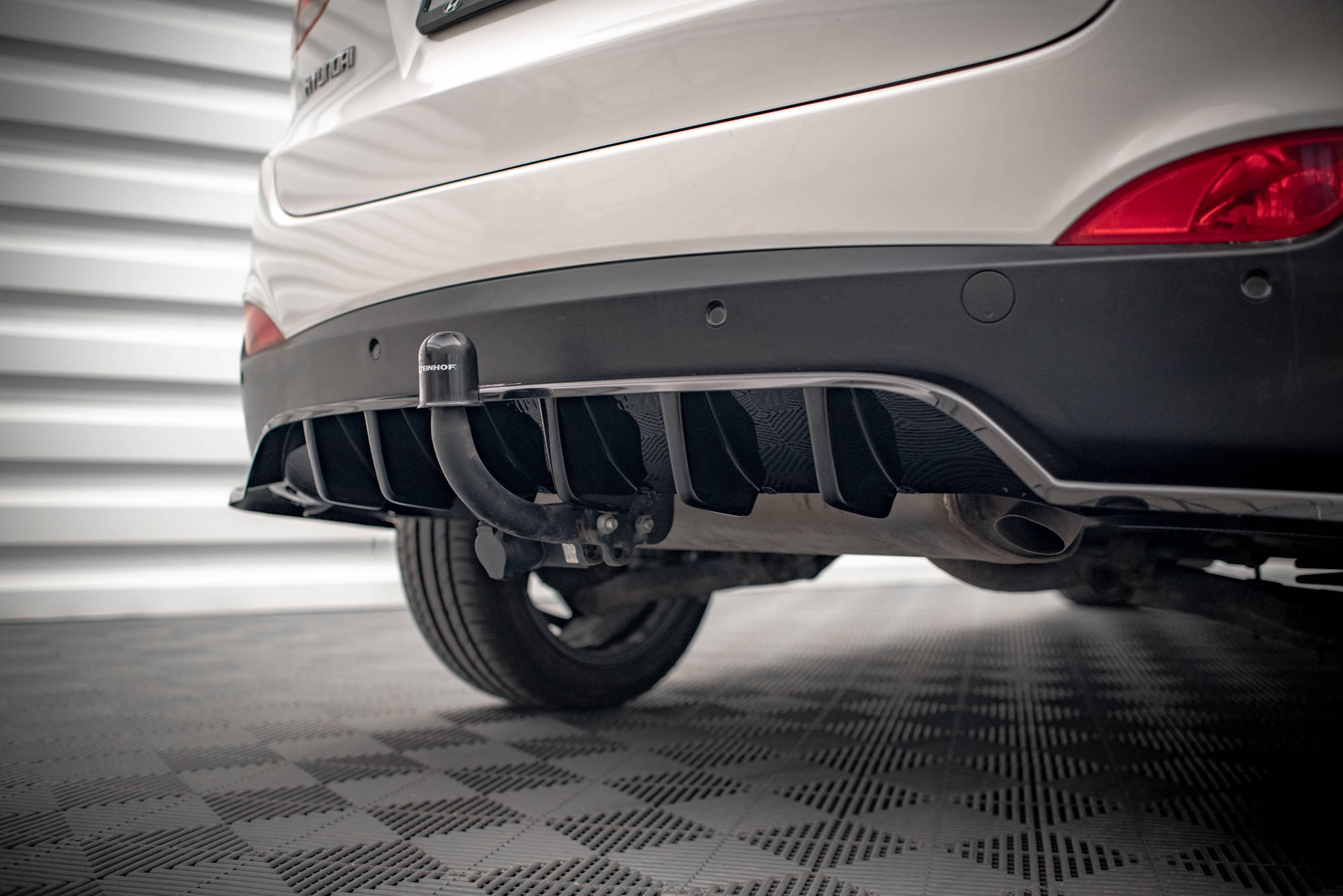 Street+ Mittlerer Diffusor RACE Heck Ansatz passend für Hyundai ix35 Mk1 schwarz Hochglanz