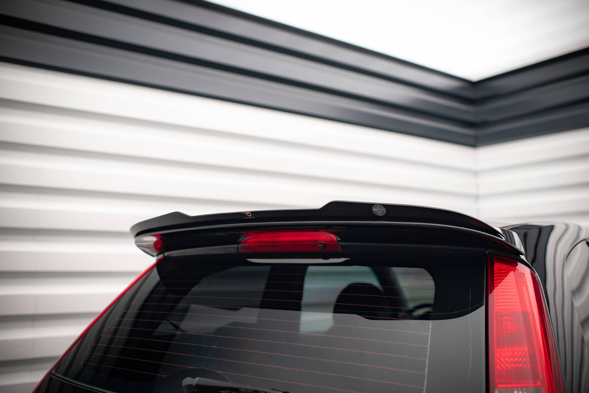 Spoiler CAP V.2 für Ford Fiesta ST Mk6 schwarz Hochglanz