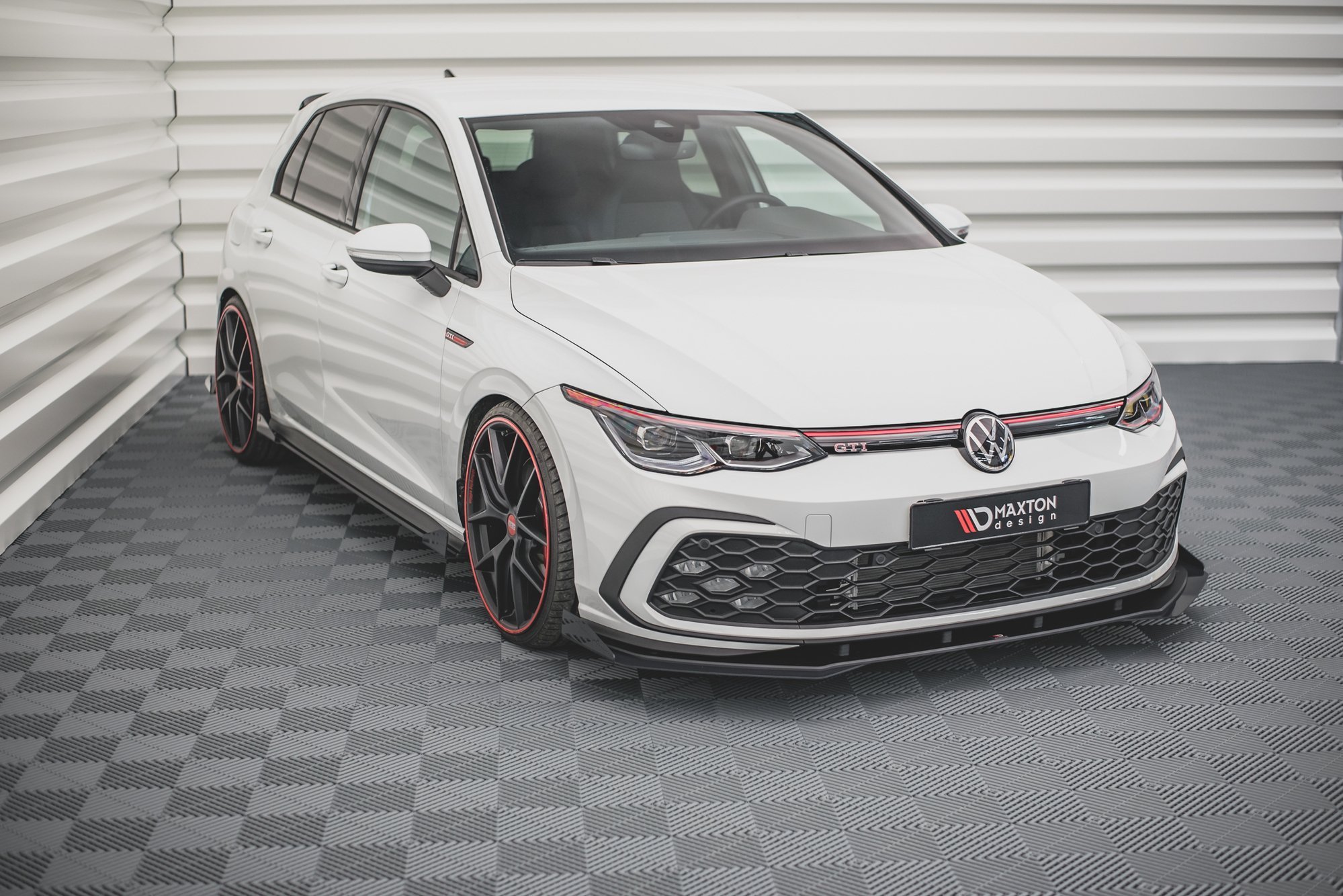 Front Stoßstange Flaps passend für VW Golf GTI / GTE / GTD / R-Line Mk8 schwarz Hochglanz