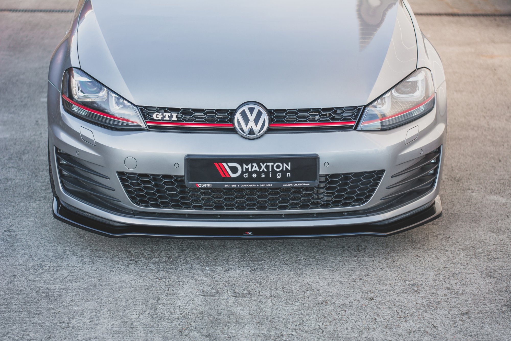 Front Ansatz V.2 für VW Golf GTI / GTD Mk7 schwarz Hochglanz