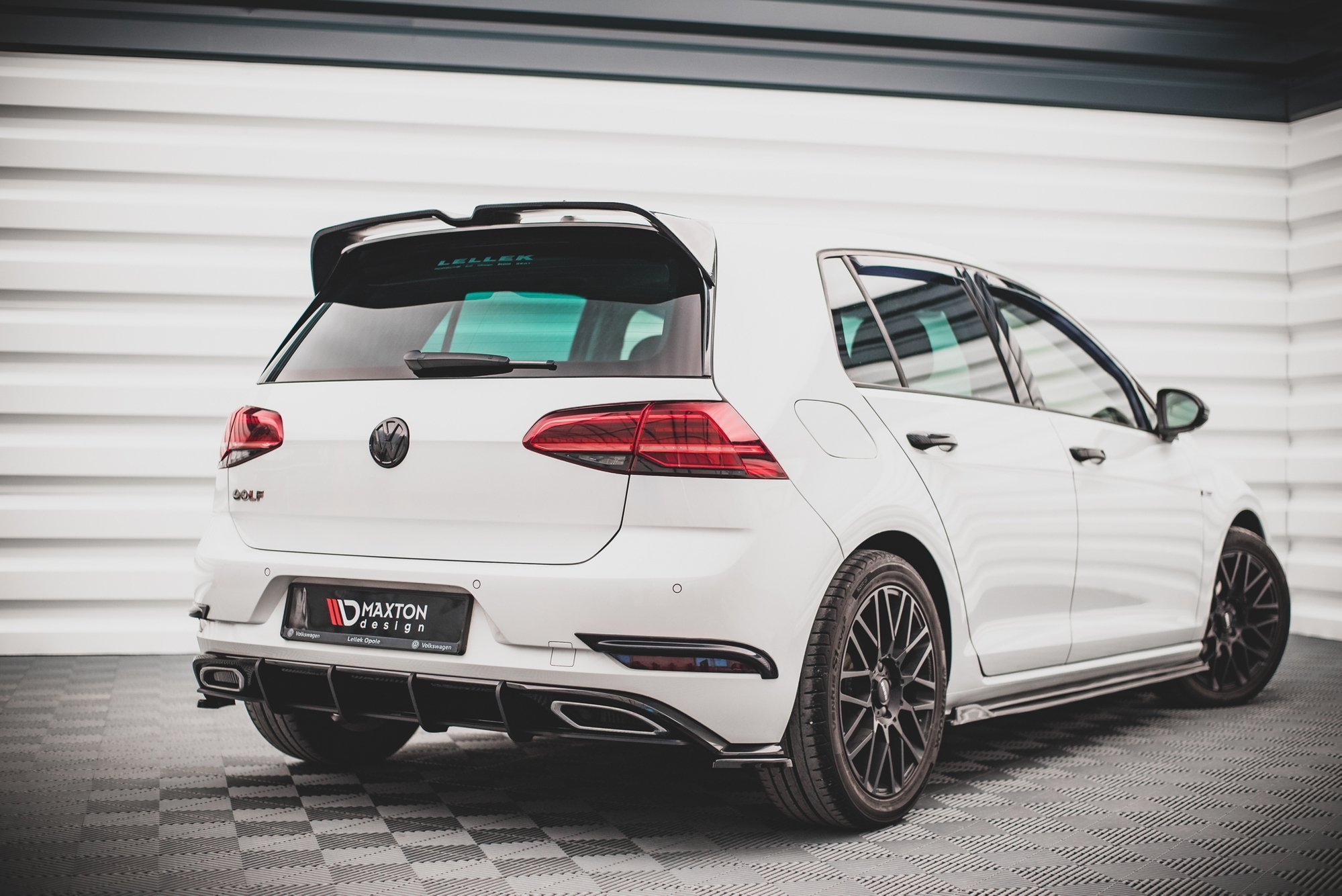Street Pro Heckschürze Heck Ansatz Diffusor passend für VW Golf R-Line Mk 7 FL SCHWARZ-ROT