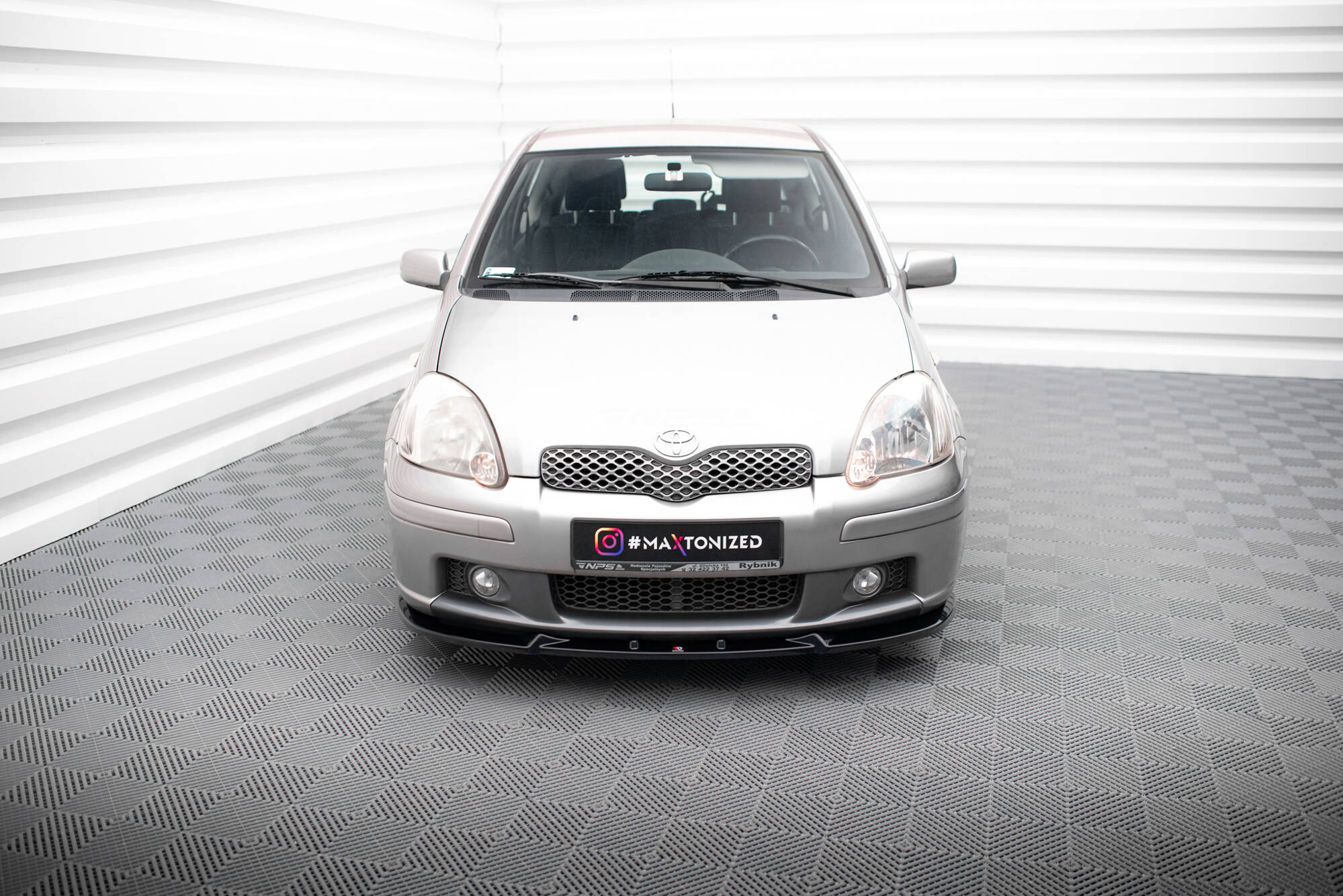 Street+ Spoilerlippe Front Ansatz passend für Toyota Yaris T-Sport Mk1 FL schwarz Hochglanz