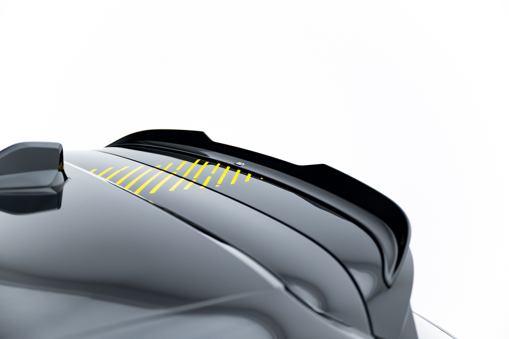 Spoiler CAP für Opel Corsa F Facelift Mk6 Facelift schwarz Hochglanz