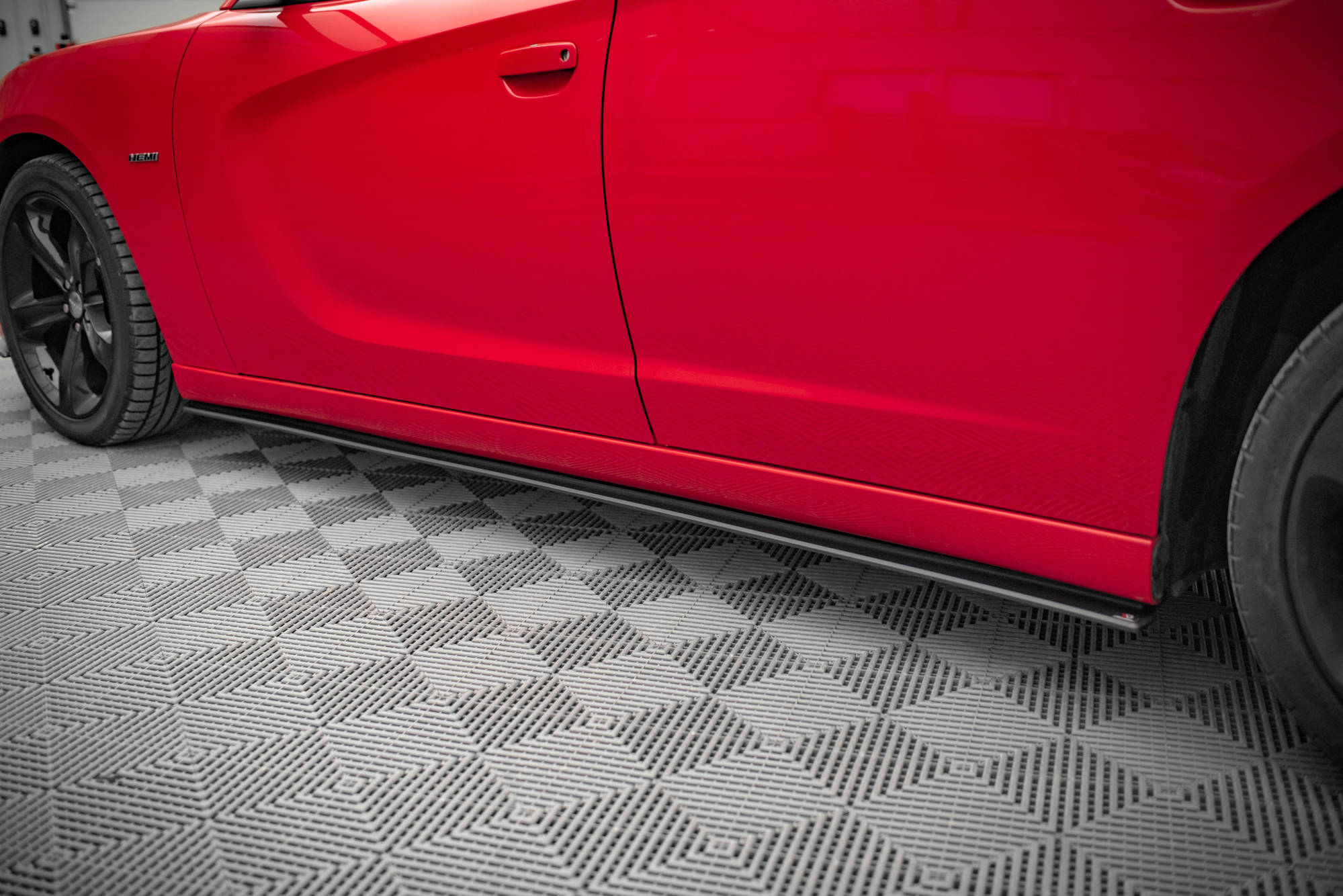 Street Pro Seitenschweller Leisten passend für Dodge Charger RT Mk7 FL rot