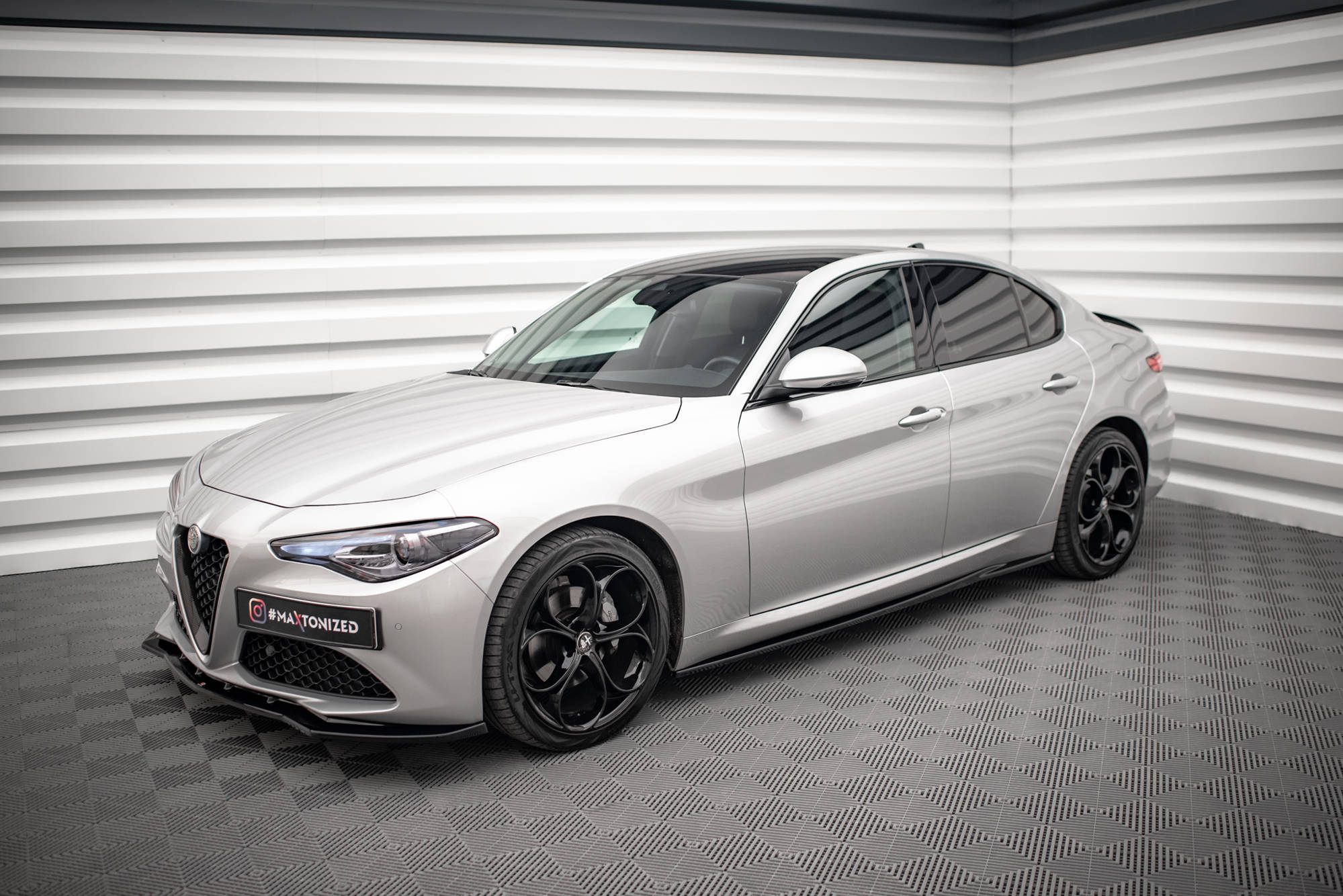Street+ Seitenschweller Leisten passend für Alfa Romeo Giulia Sport schwarz Hochglanz