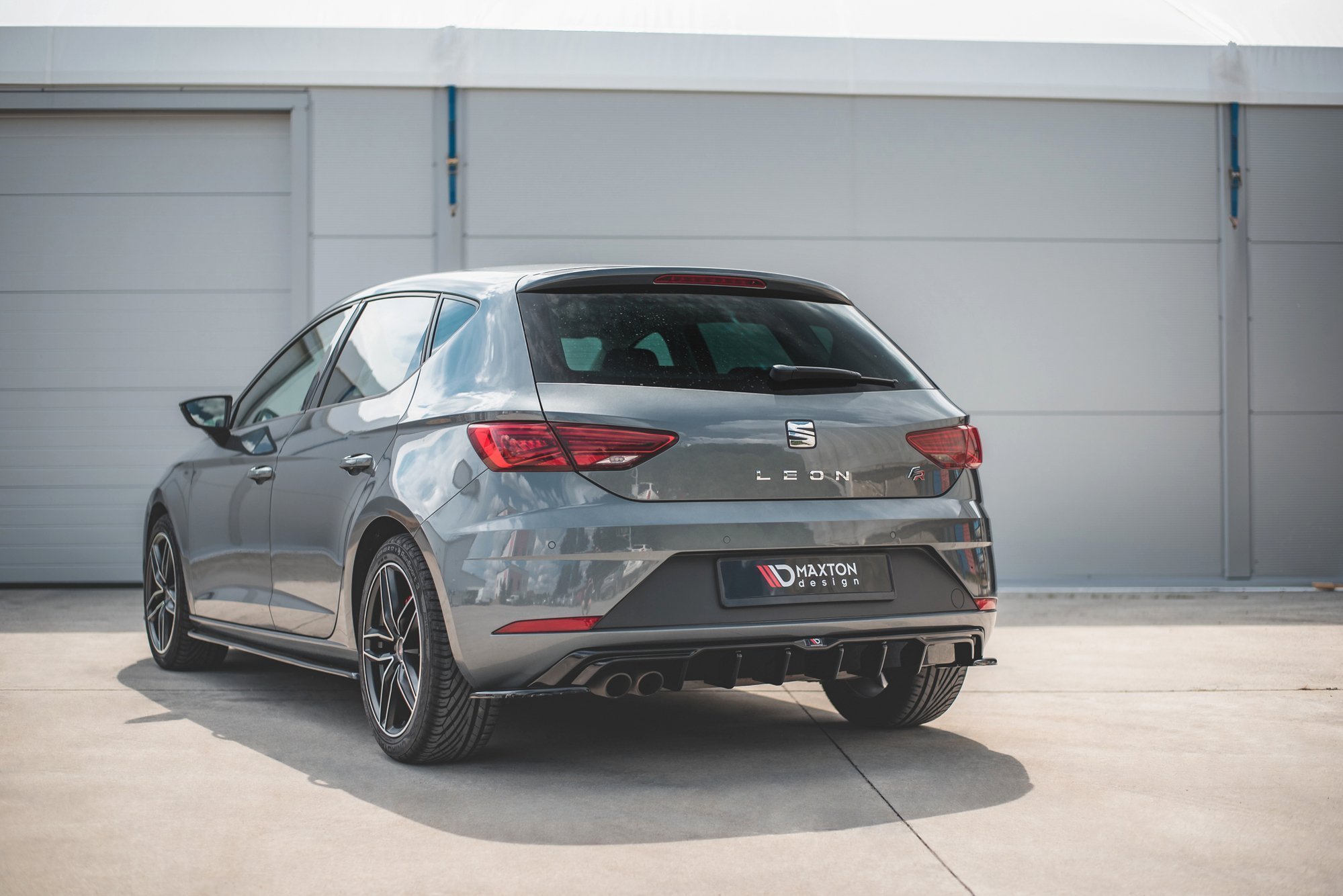 Heck Ansatz Flaps Diffusor für SEAT Leon Mk3 FR Facelift schwarz Hochglanz