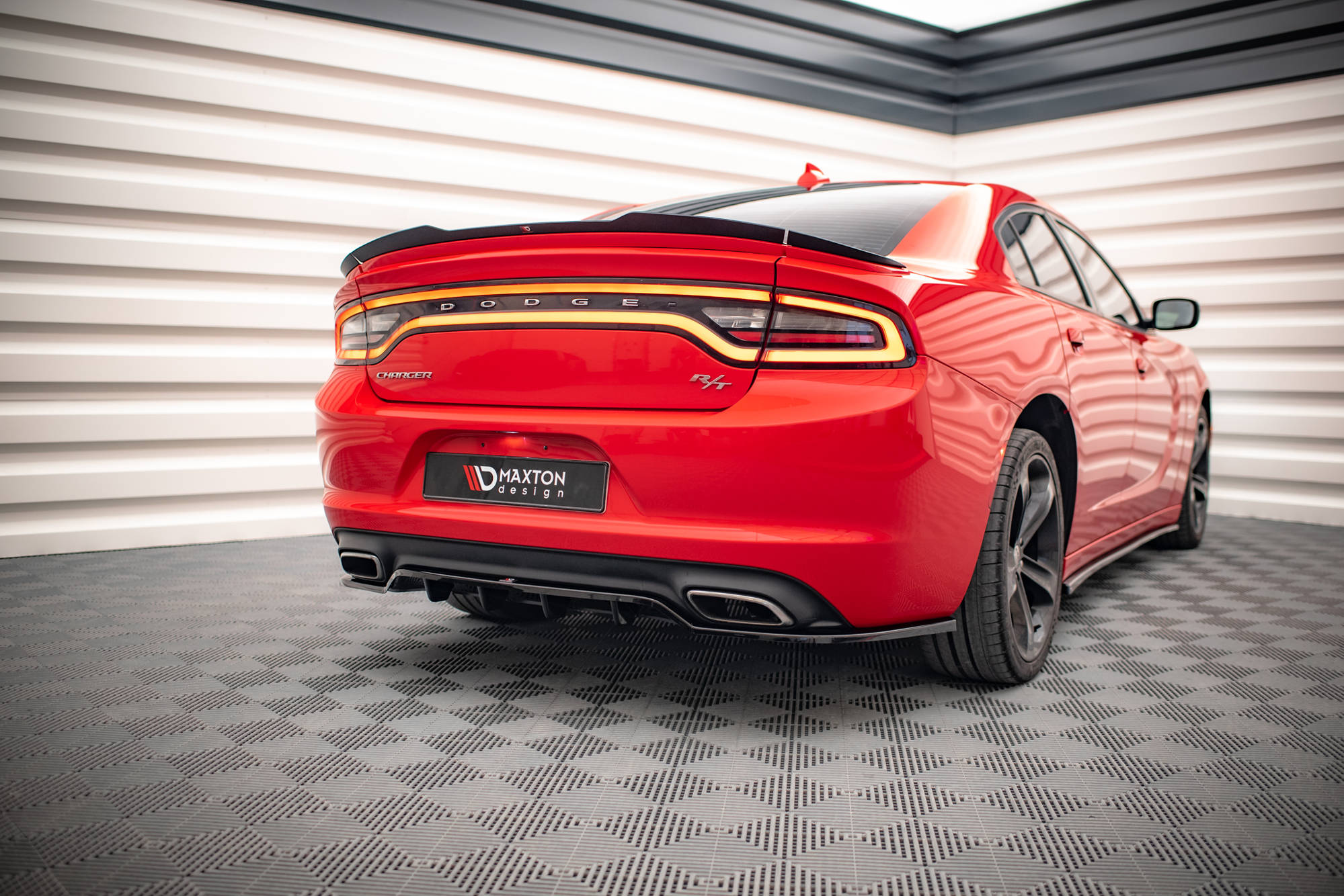 Heck Spoiler Aufsatz Abrisskante passend für Paket Dodge Charger RT Mk7 FL schwarz Hochglanz
