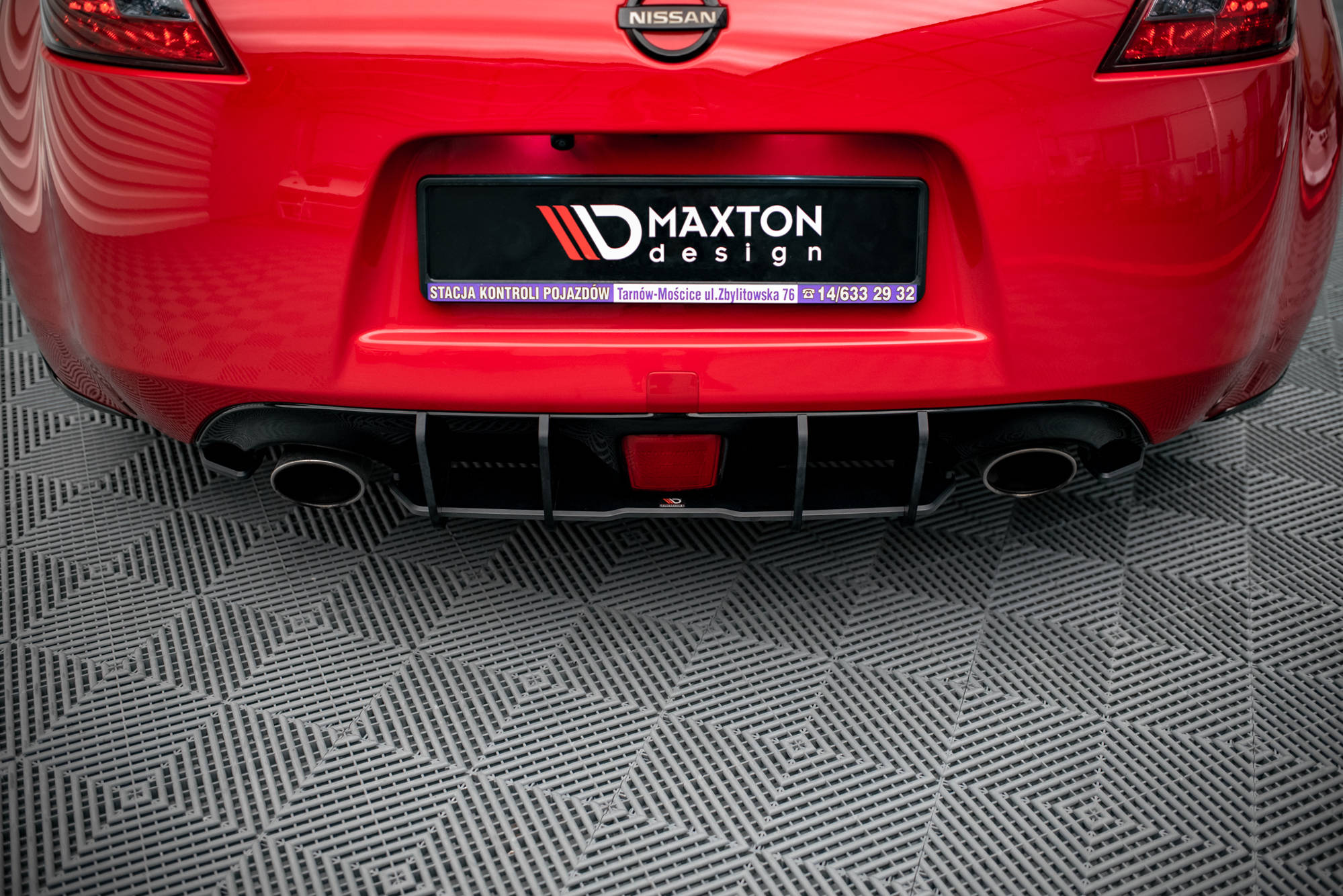 Street Pro Heckschürze Heck Ansatz Diffusor passend für Nissan 370Z FL schwarz-rot