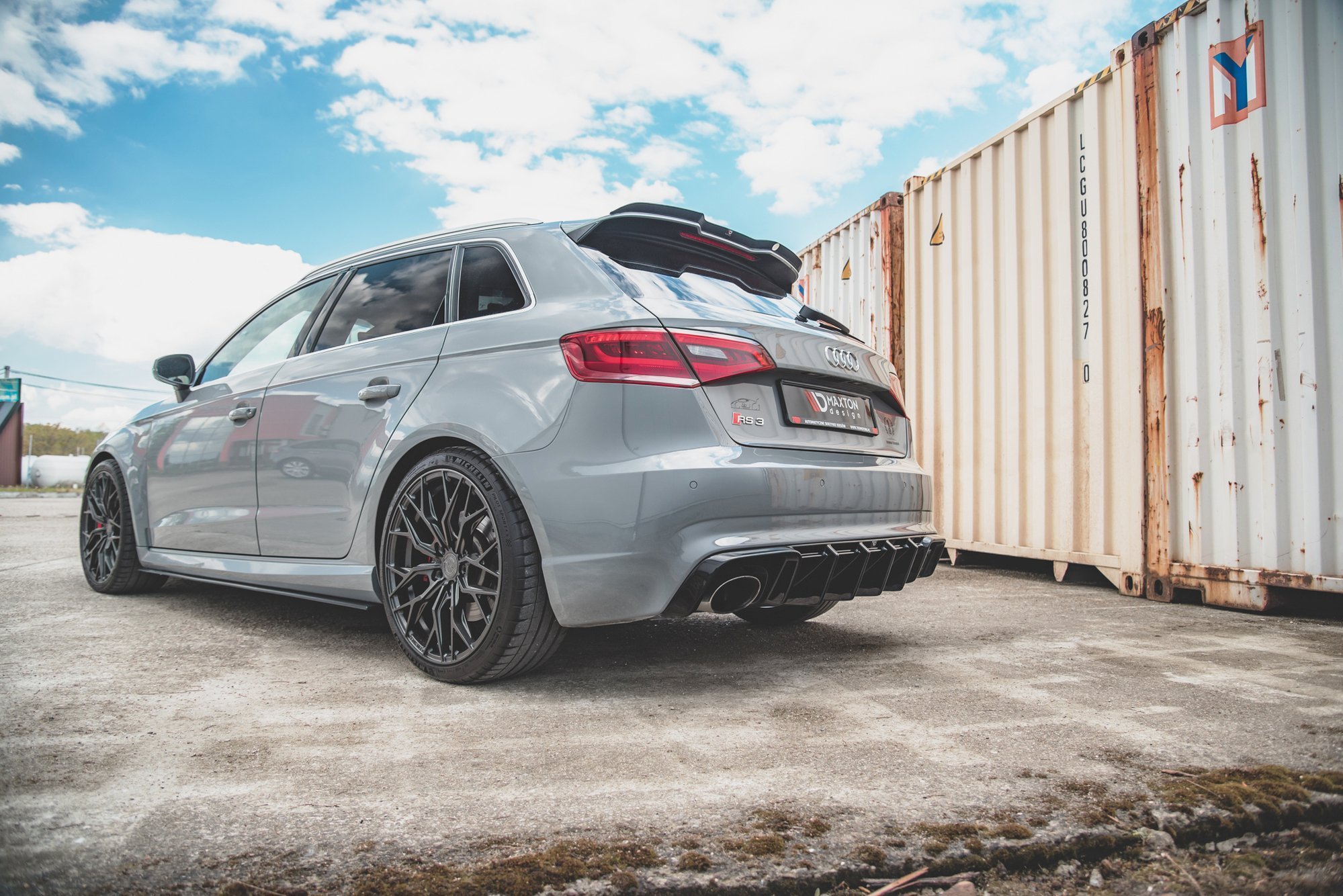 Diffusor Heck Ansatz für Audi RS3 8V Sportback schwarz Hochglanz
