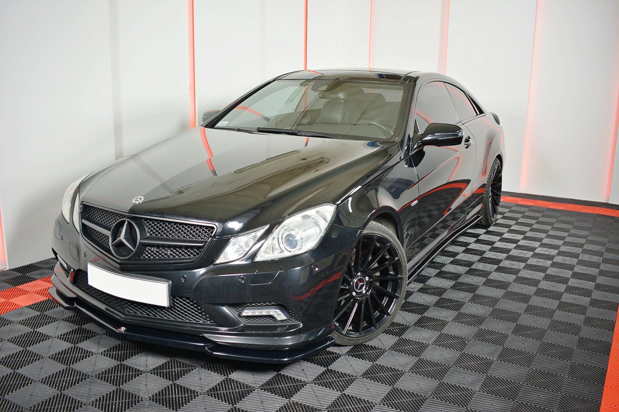 Seitenschweller Ansatz für Mercedes-Benz E-Klasse Coupe AMG-Line C207 schwarz Hochglanz