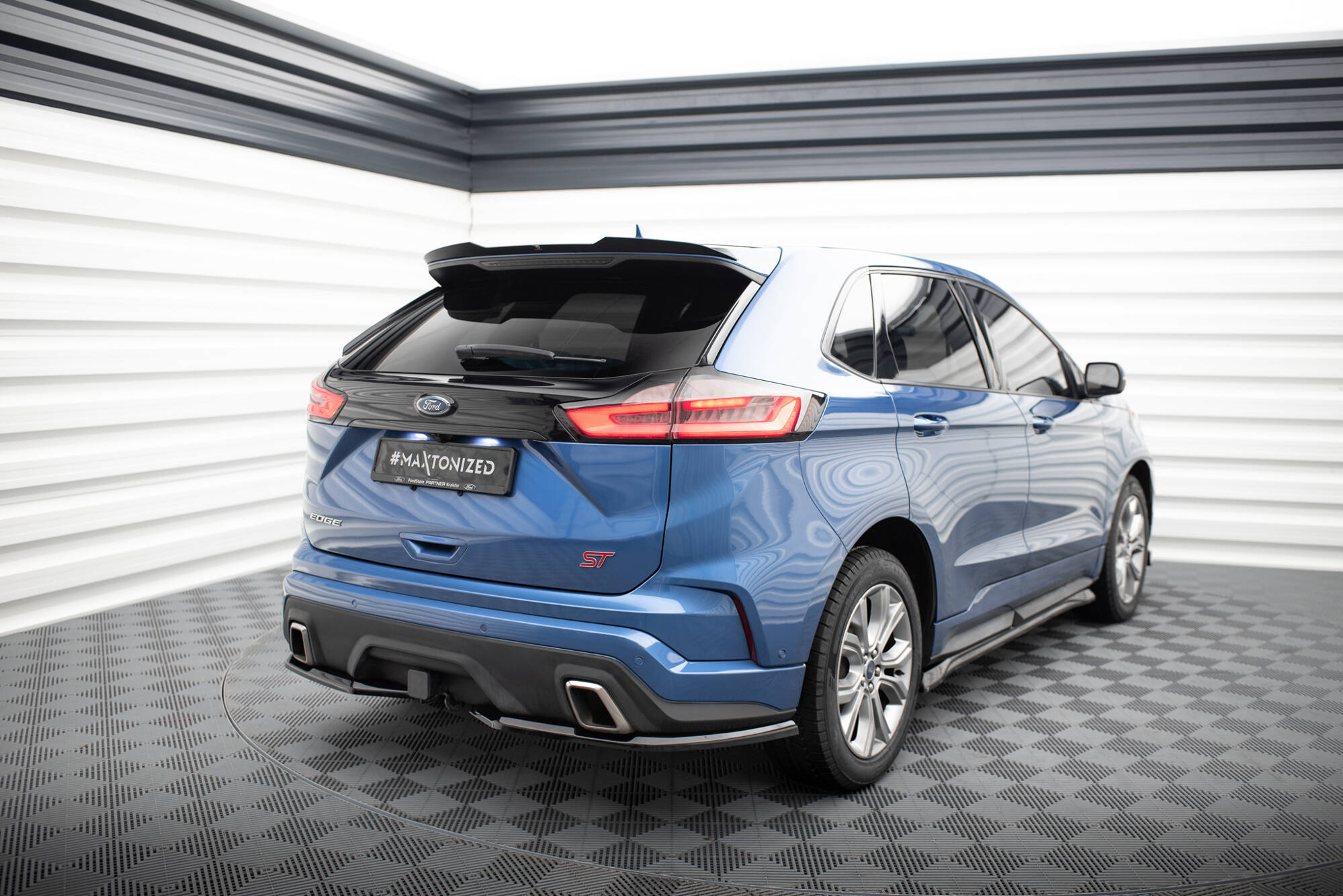 Heck Spoiler Aufsatz Abrisskante passend für Ford Edge Mk2 schwarz Hochglanz
