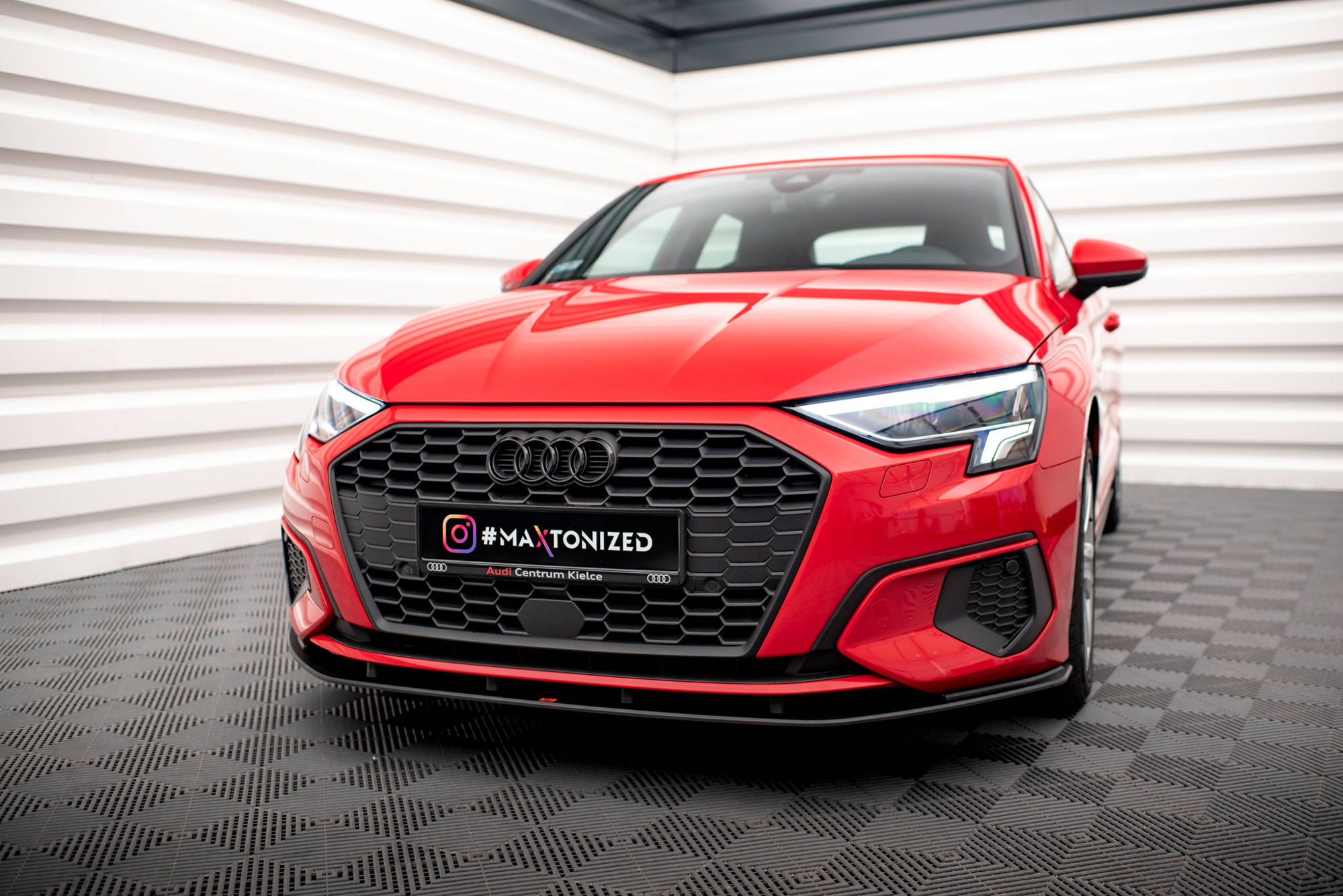 Street Pro Spoilerlippe Front Ansatz passend für Audi A3 8Y rot