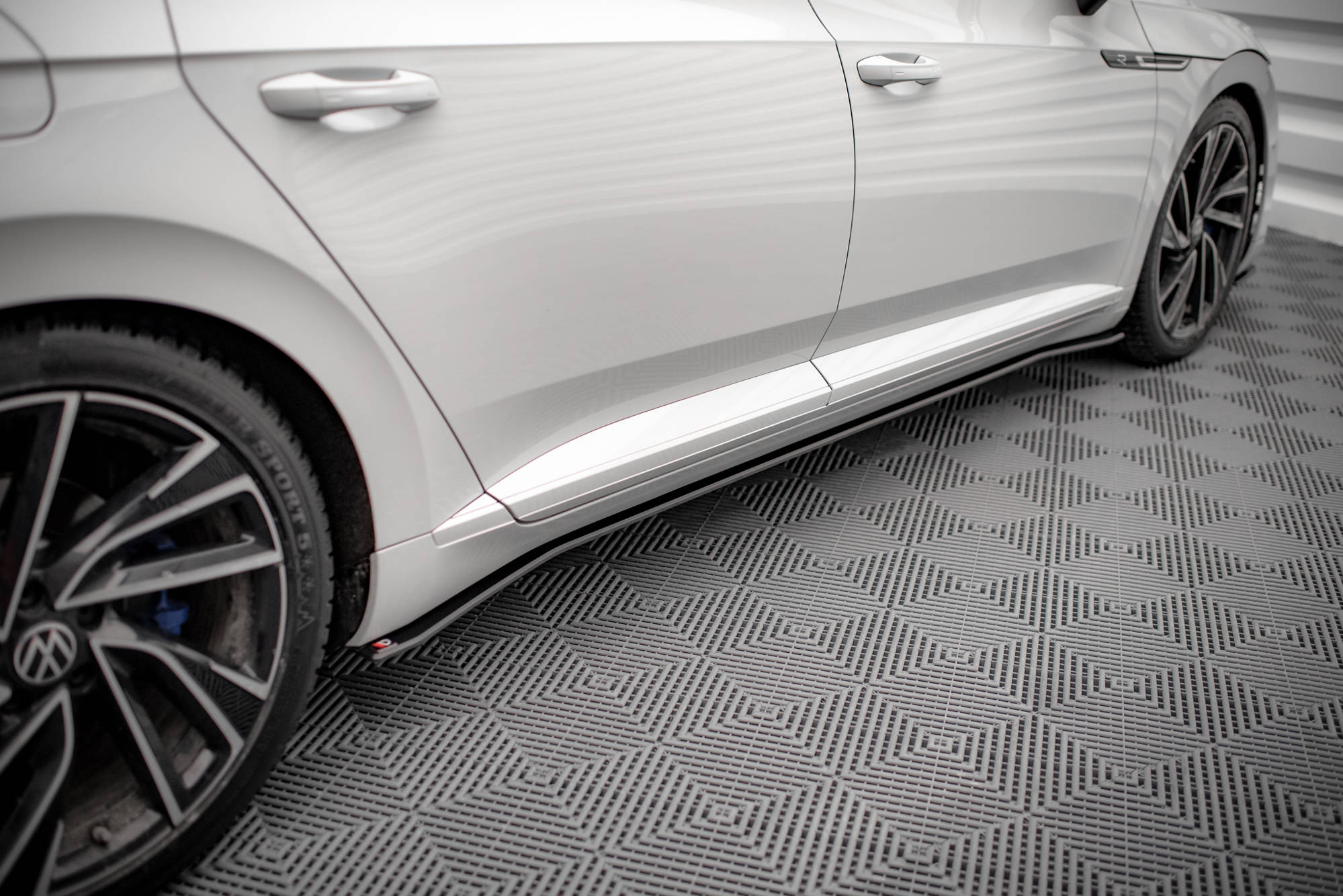 Street Pro Seitenschweller Leisten V.2 passend für VW Arteon R / R-Line FL rot