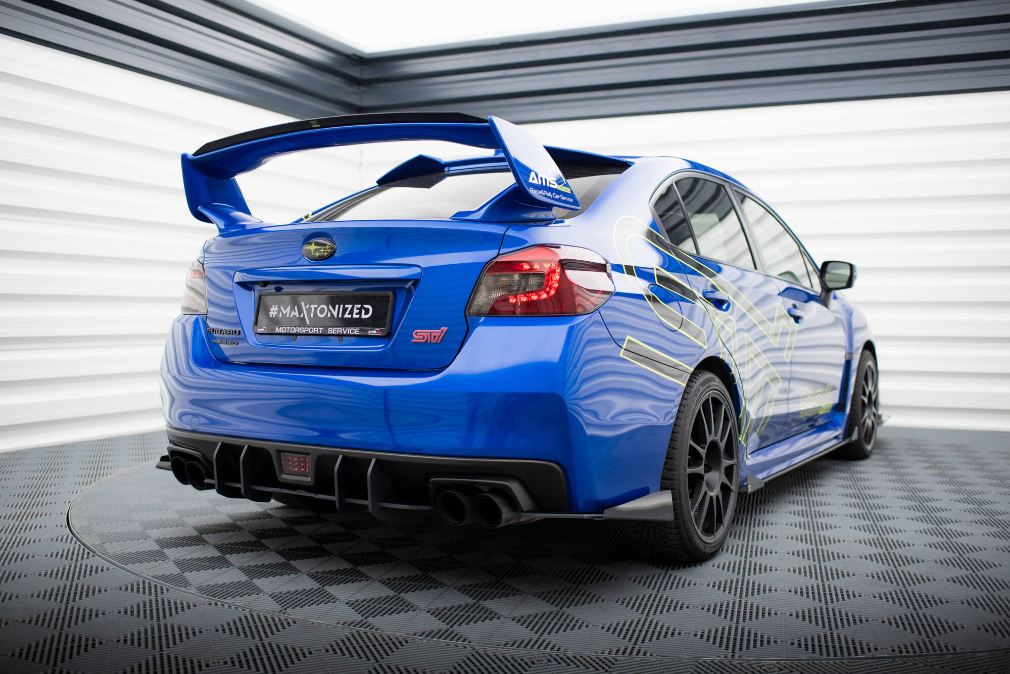 Street Pro Heckschürze Heck Ansatz Diffusor passend für Subaru WRX STI Mk1 schwarz-rot