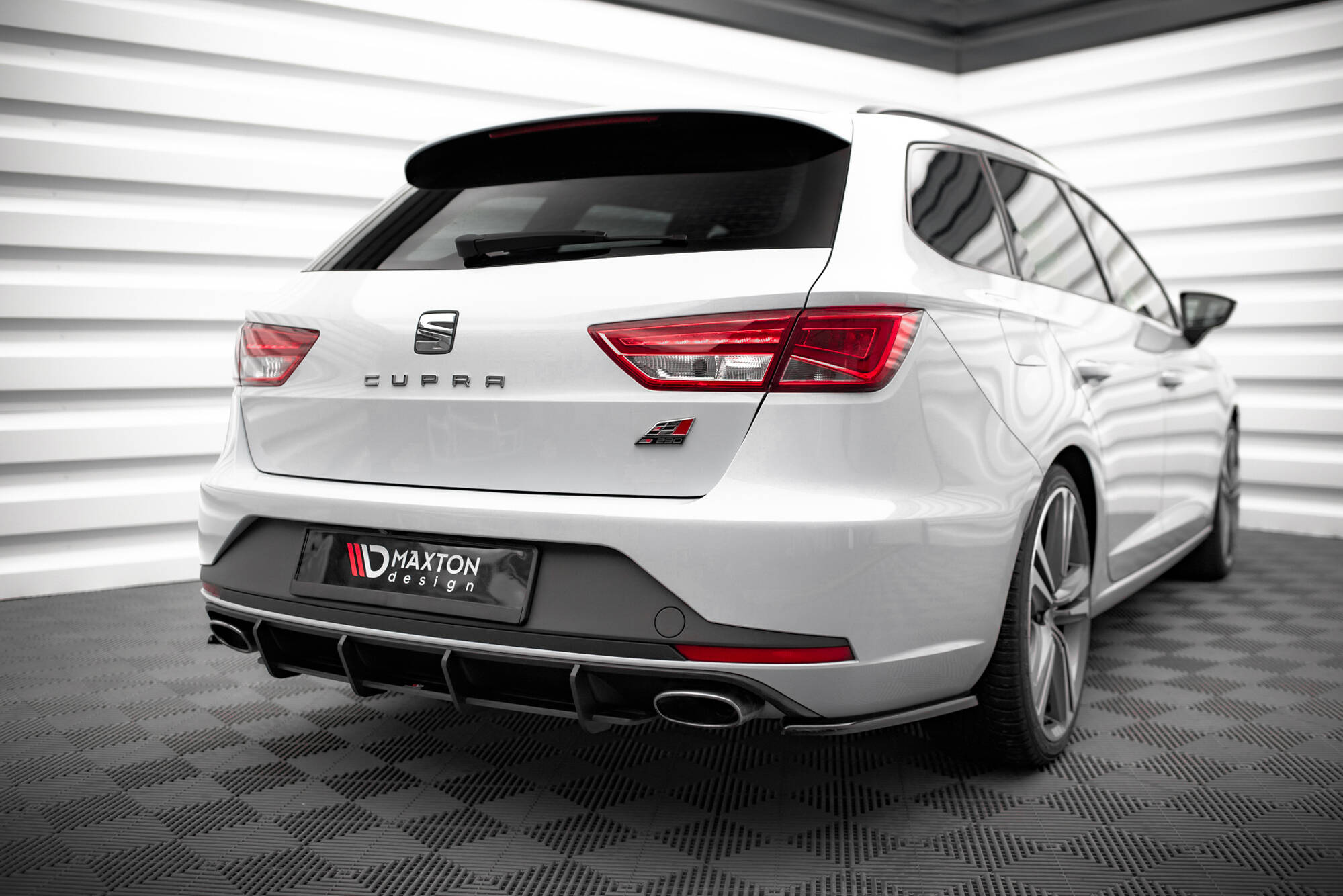 Street Pro Heckschürze Heck Ansatz Diffusor passend für Seat Leon CUPRA Sportstourer Mk3