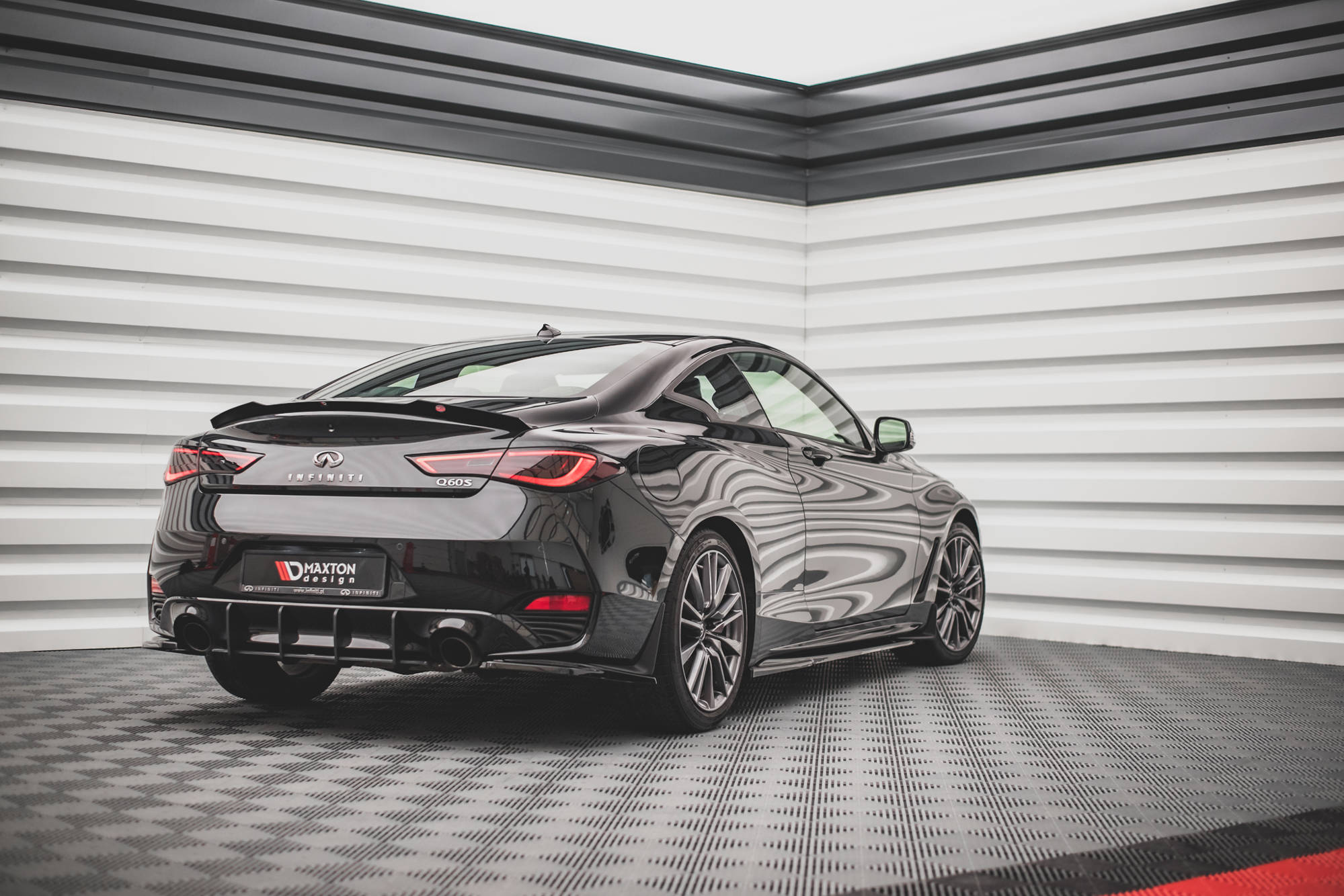 Heckansatz Diffusor passend für Infiniti Q60 S Mk2 schwarz-rot