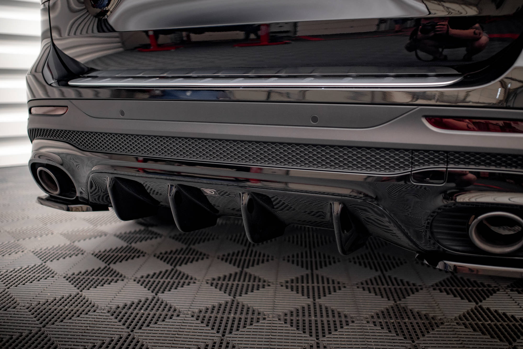 Street+ Heck Ansatz Diffusor passend für Mercedes-AMG GLB 35 / AMG-Line X247 schwarz Hochglanz