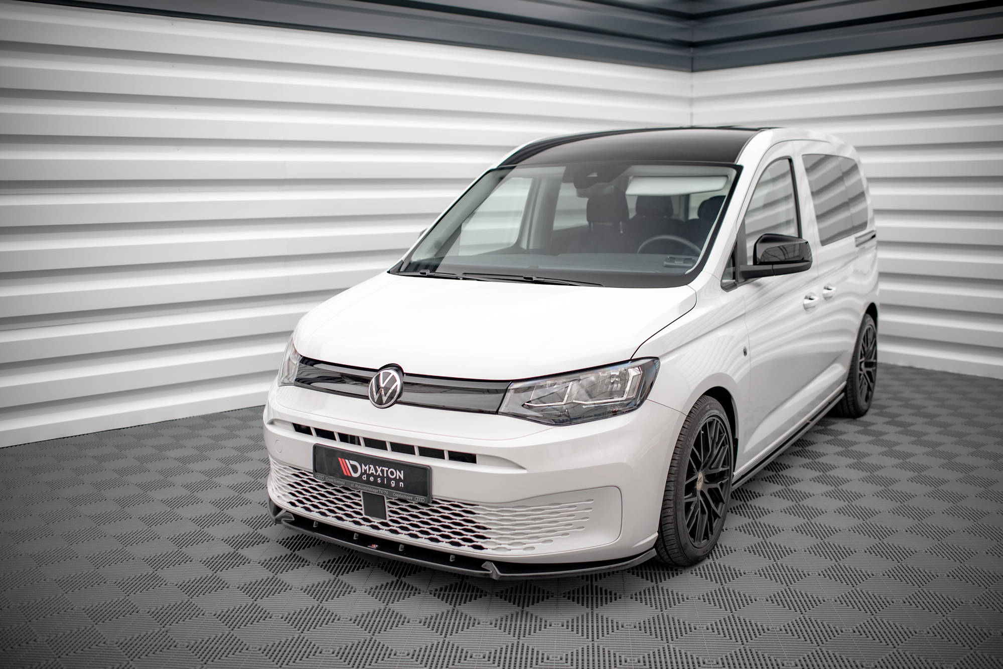 Street+ Spoilerlippe Front Ansatz V.2 passend für VW Caddy Mk5 schwarz Hochglanz