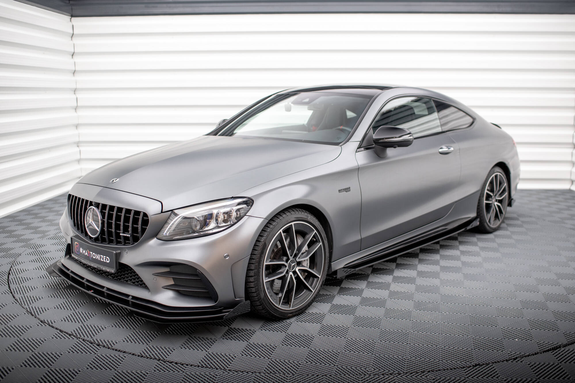 Front Stoßstange Flaps passend für Mercedes-AMG C43 Coupe / Cabrio C205 FL / A205 FL schwarz Hochglanz